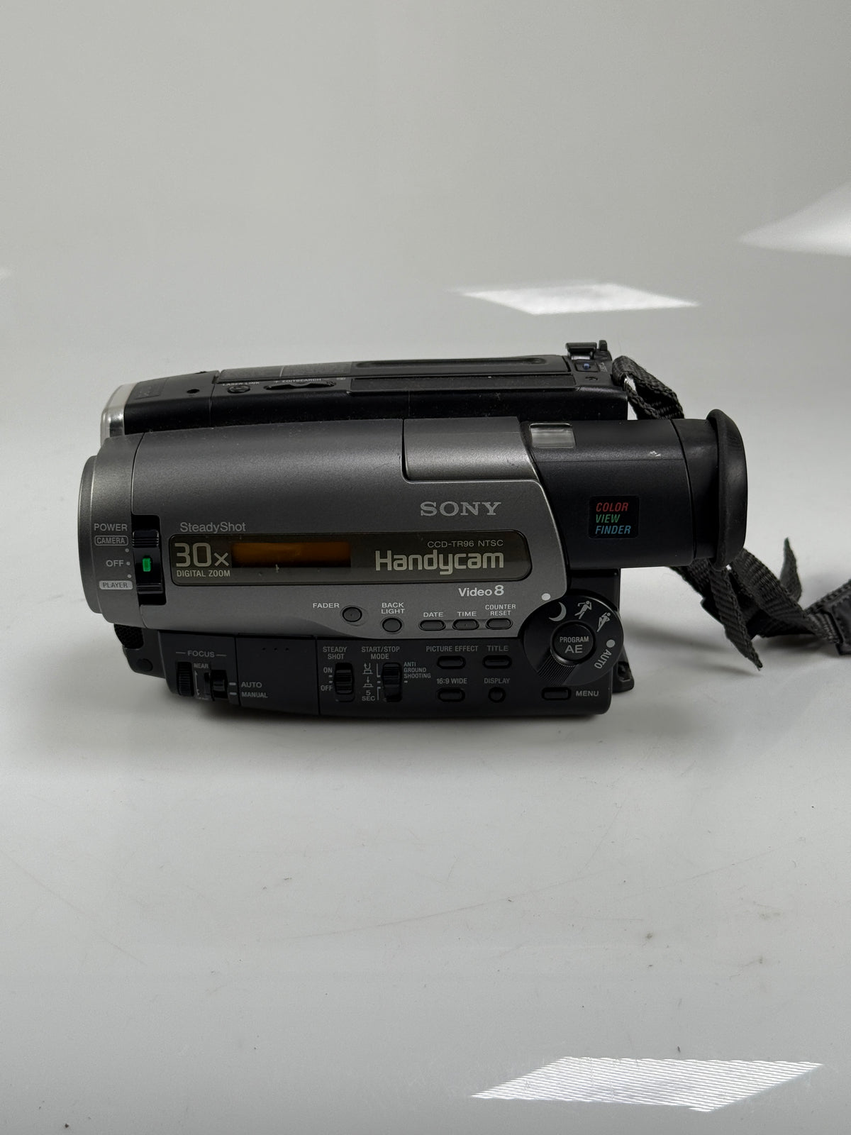 Sony CCD-TR96 Video8 Handycam Camcorder