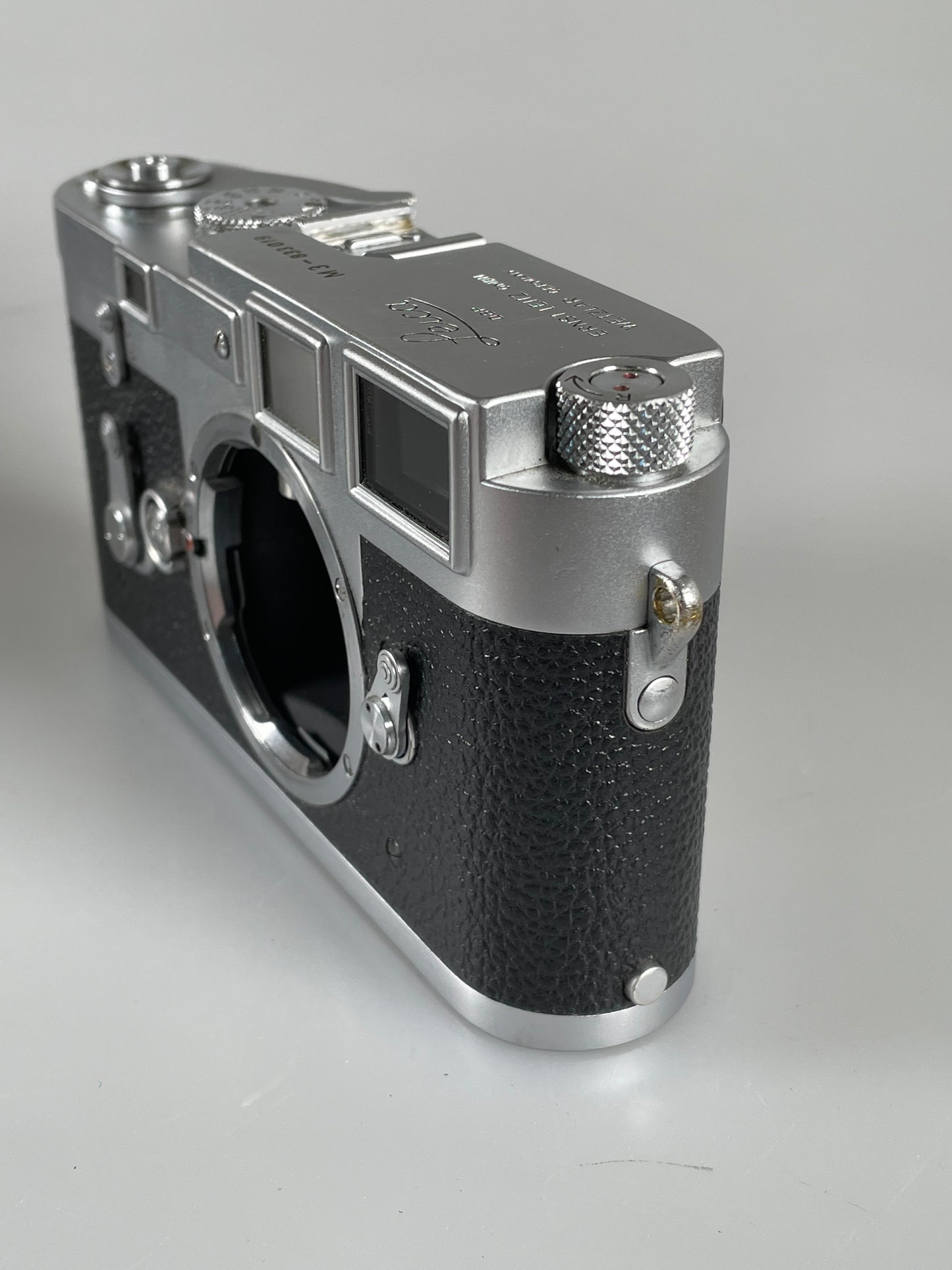 Leica M3 DS Double Stroke Rangefinder 35mm Film Camera