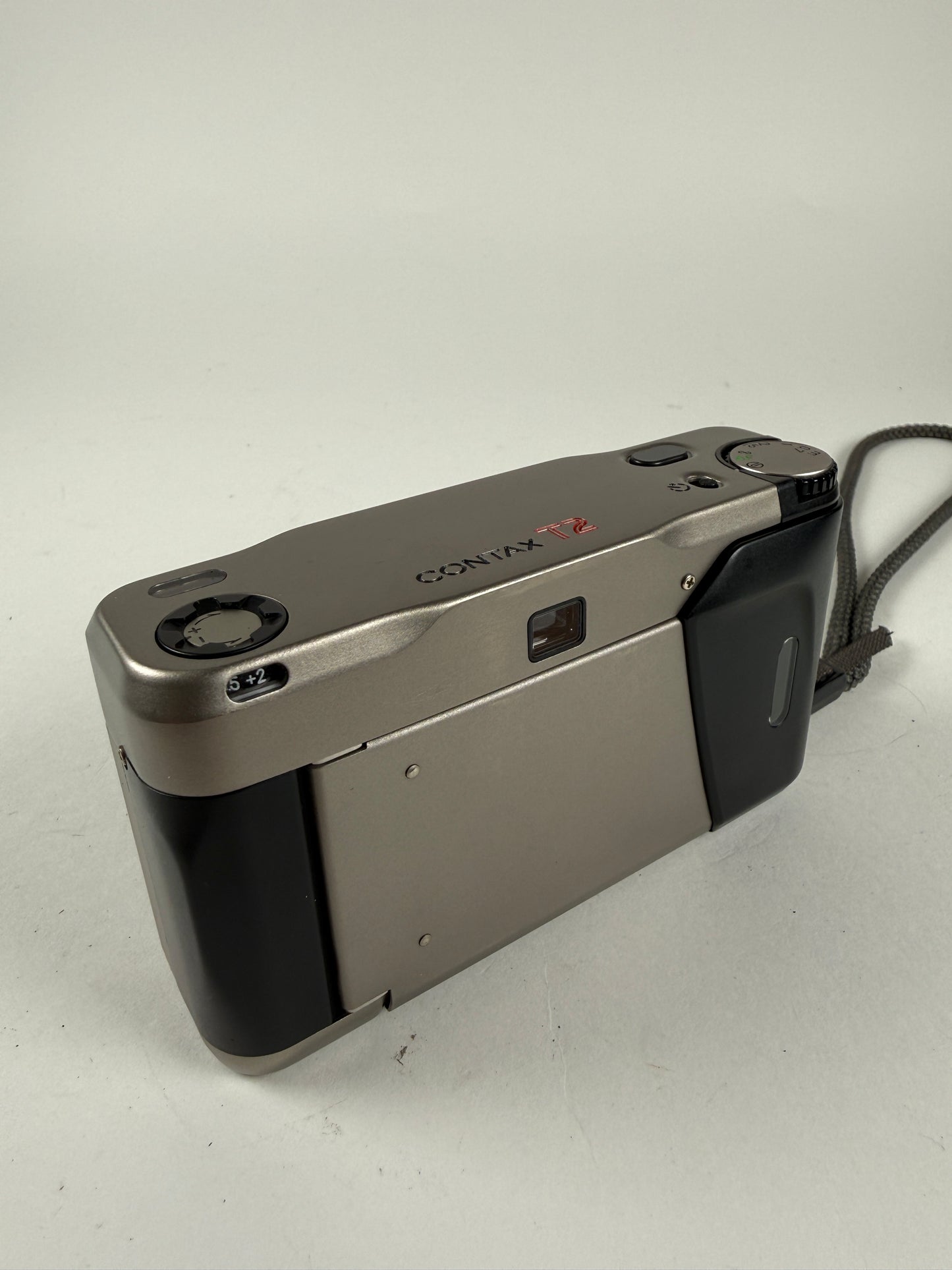 CONTAX T2 Point ＆ Shoot 35mm Film Camera