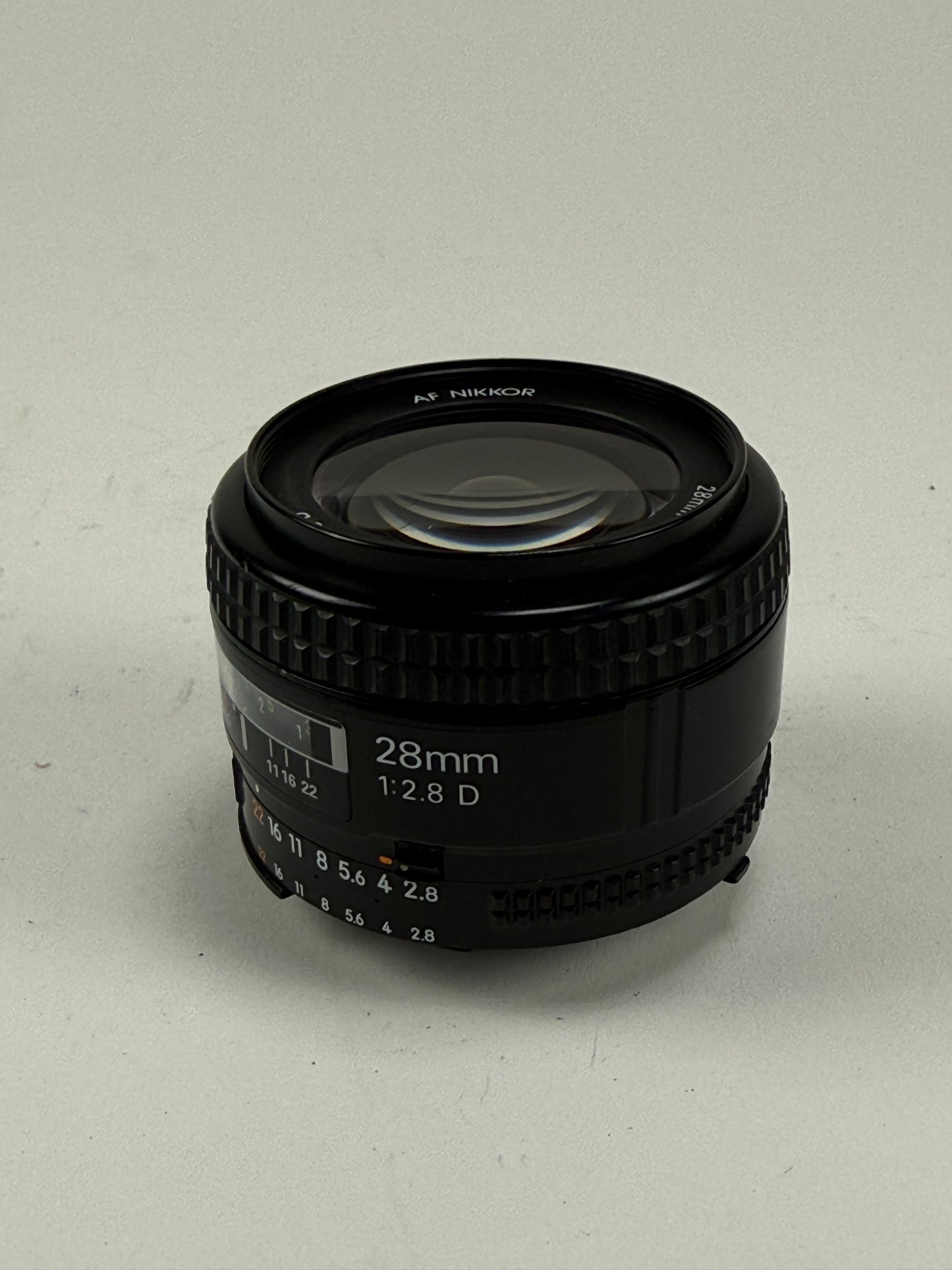 Nikon AF Nikkor 28mm f2.8 D Wide Angle Prime Lens