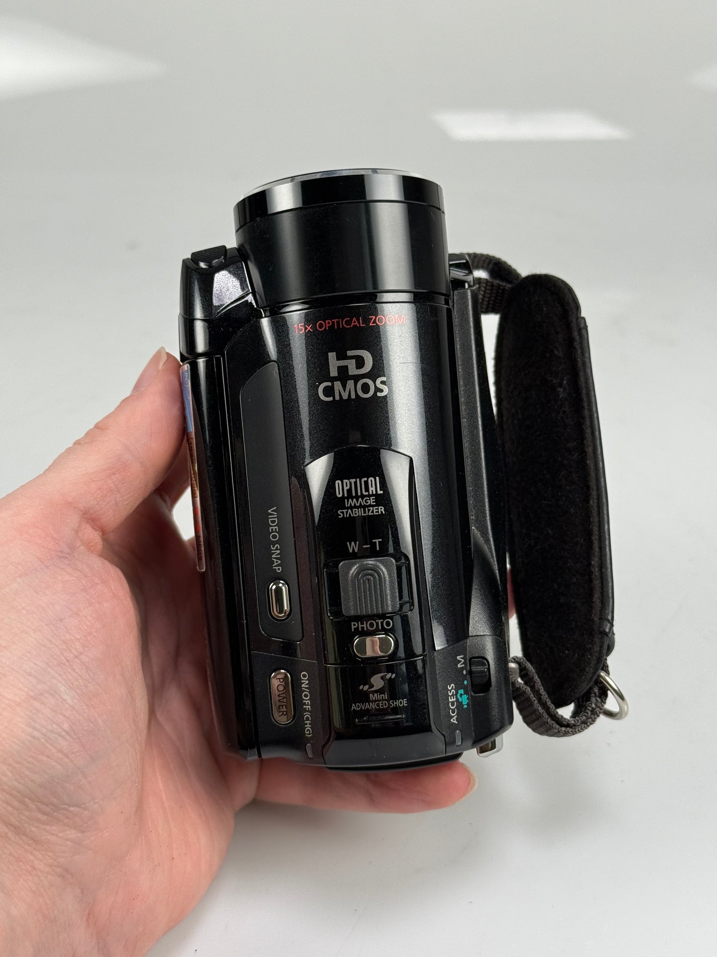 CANON Vixia HFM31 Full HD 15X Optical Zoom 32GB Built-In Storage camcorder