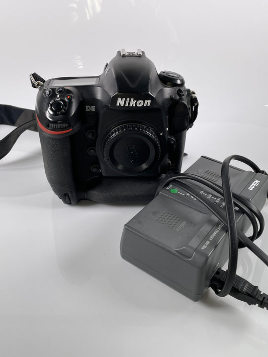 Nikon D5 Digital Camera 20.8MP DSLR Camera Body XQD USA