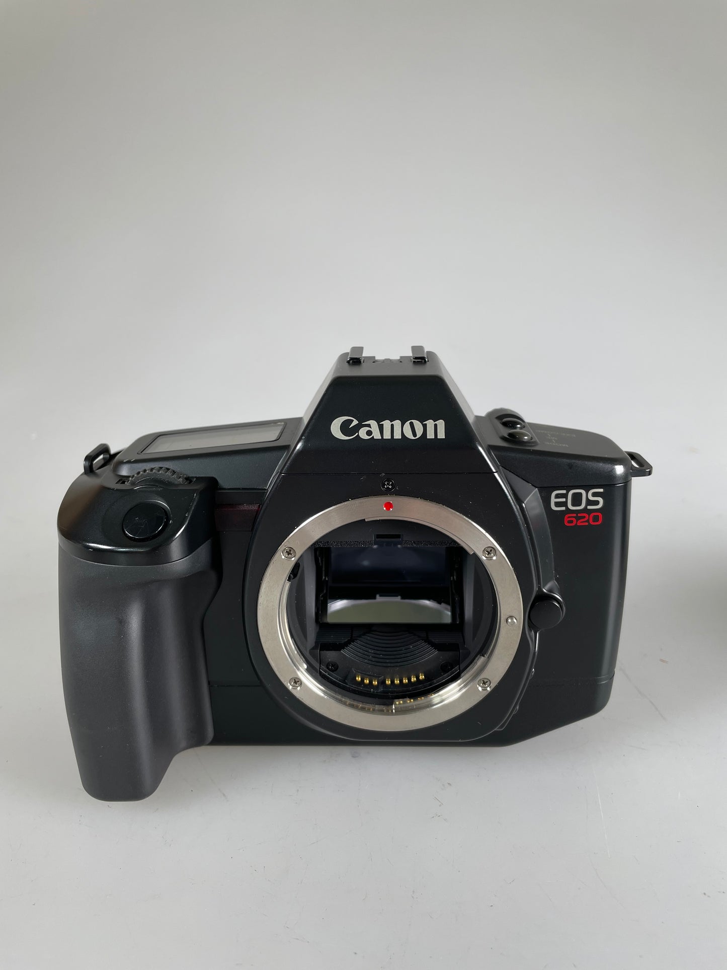 Canon EOS 620 SLR Film Camera Body