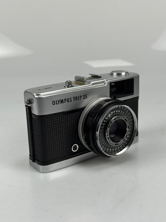 OLYMPUS TRIP 35 35mm D.Zuiko 40mm f2.8 camera