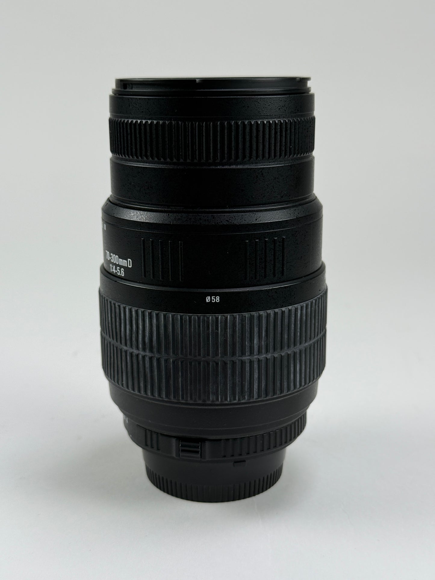 Sigma AF 70-300mm F4-5.6 D APO Macro Lens Nikon
