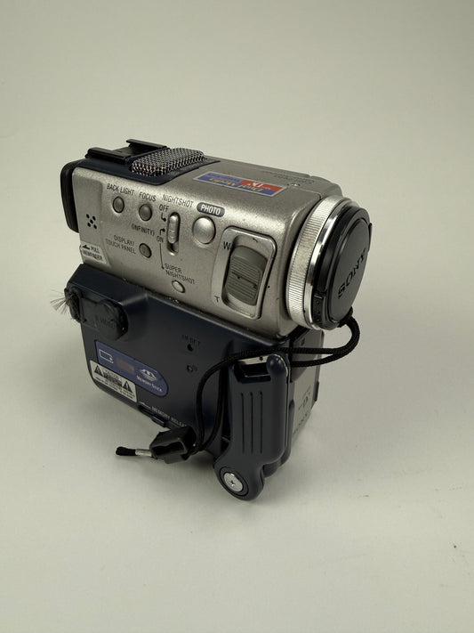 Sony Handycam DCR-PC5 Digital Video mini dv Camcorder