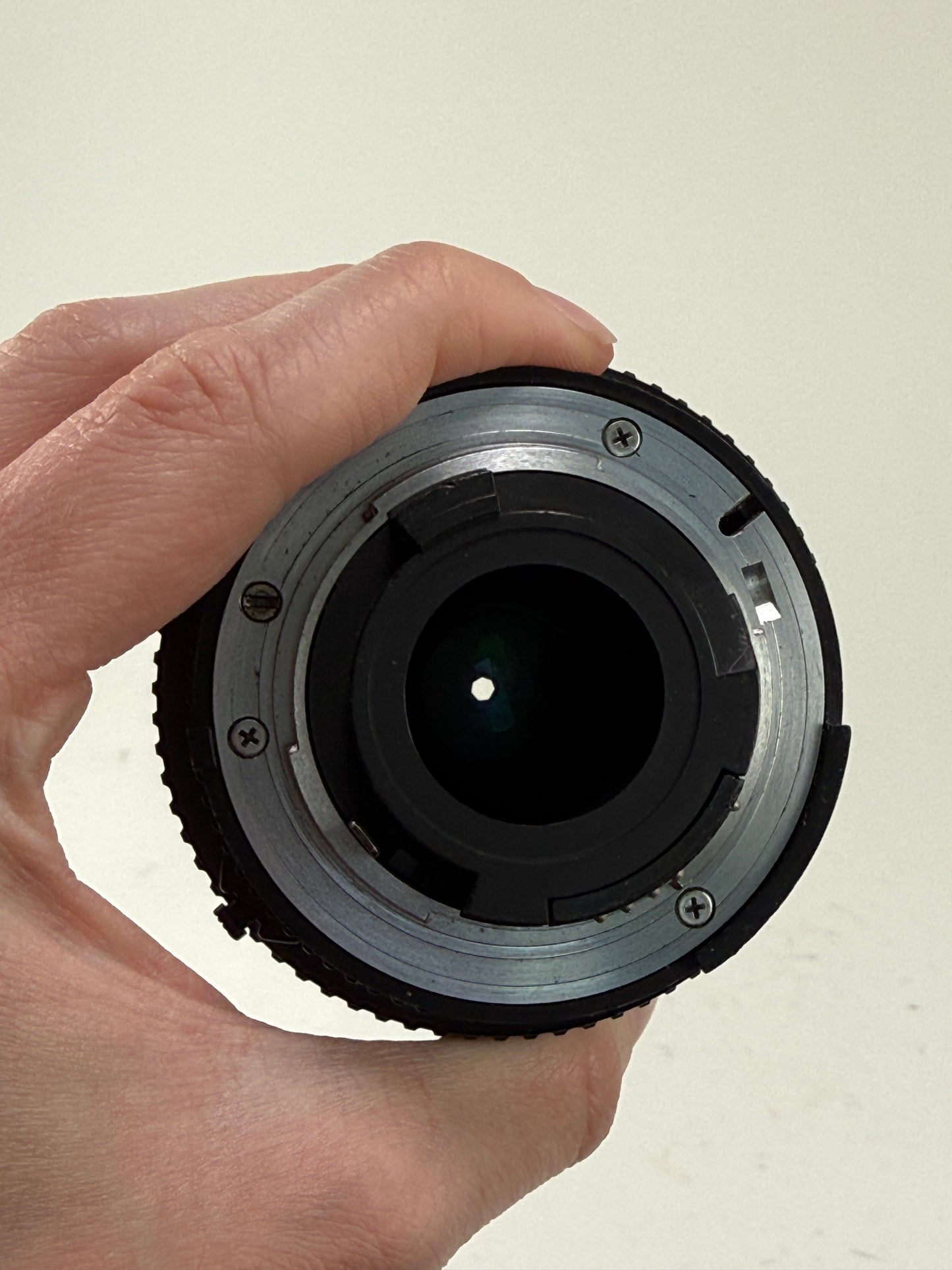 Nikon AF NIKKOR 24-50mm F3.3-4.5 Wide Zoom Lens