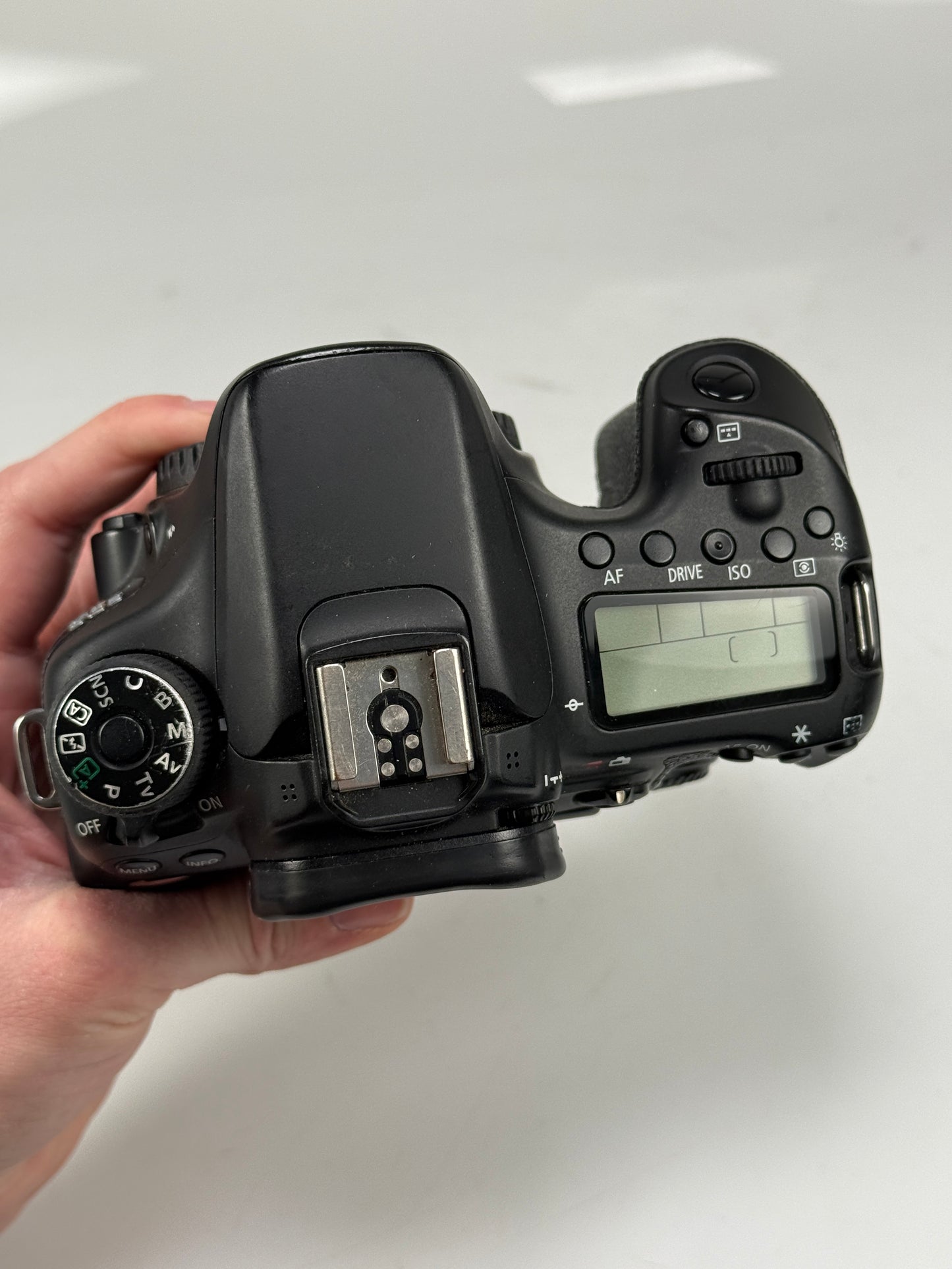 Canon EOS 70D Digital SLR 20.2MP Camera Body