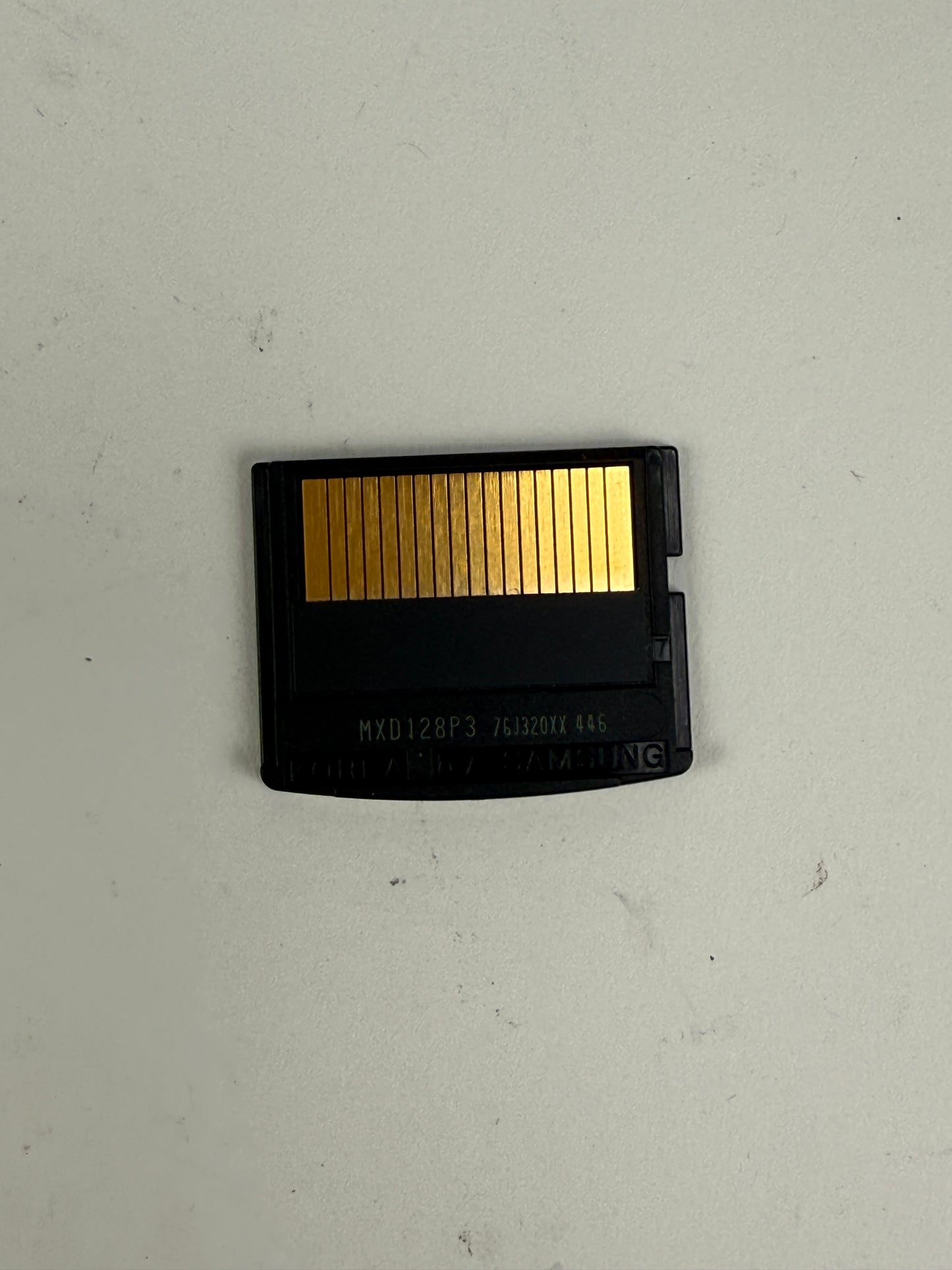 Olympus xD Picture Card 128 MB Camera Memory Card (Fits Olympus And Fujifilm)