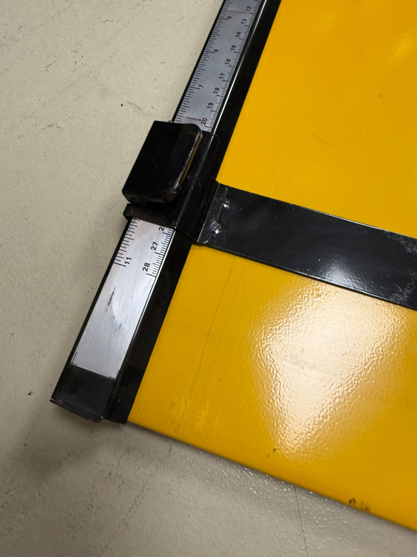 Vintage Darkroom Photo Printing Easel 11x14 Adjustable Blades