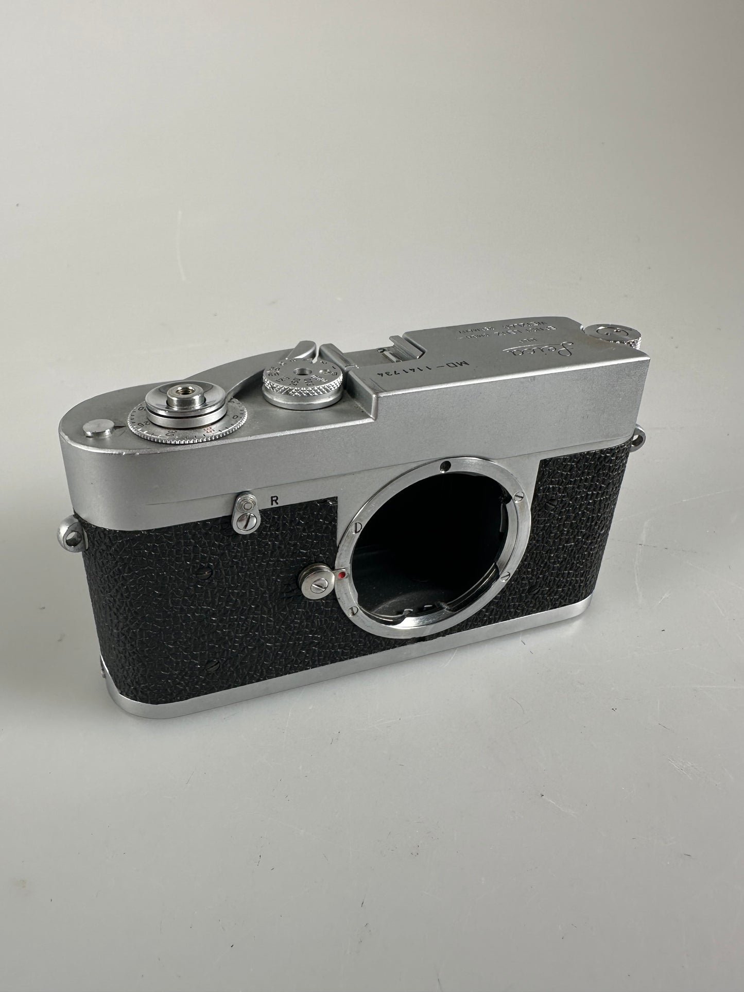 Leica MD Chrome 35mm rangefinder film camera body