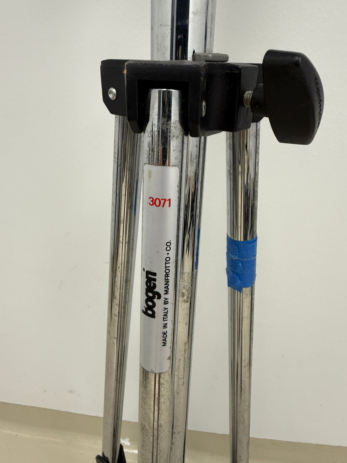 Bogen Manfrotto 3071 Heavy Duty Rolling Light/Boom Stand