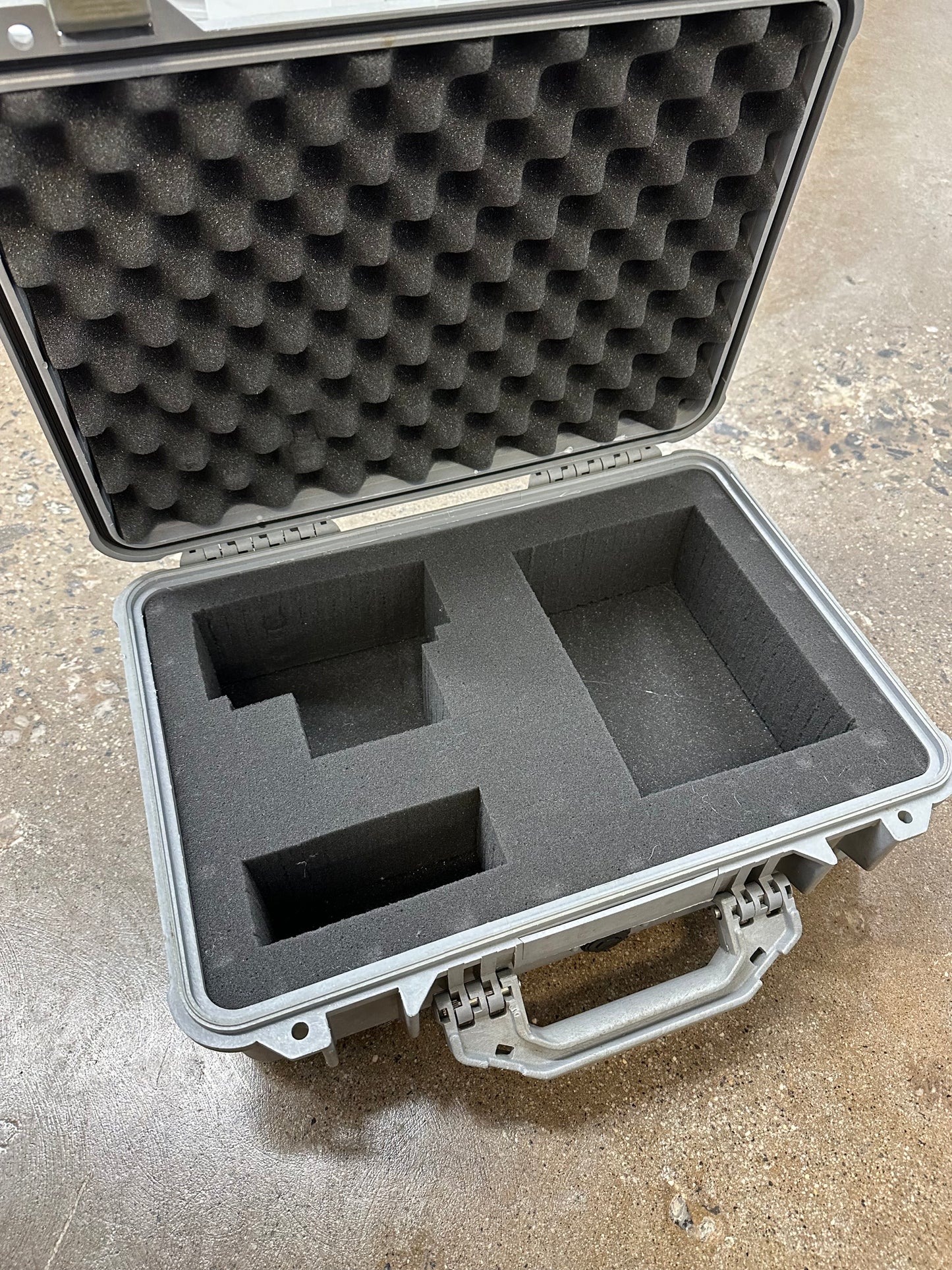 Pelican 1500 Hard Case (gray)