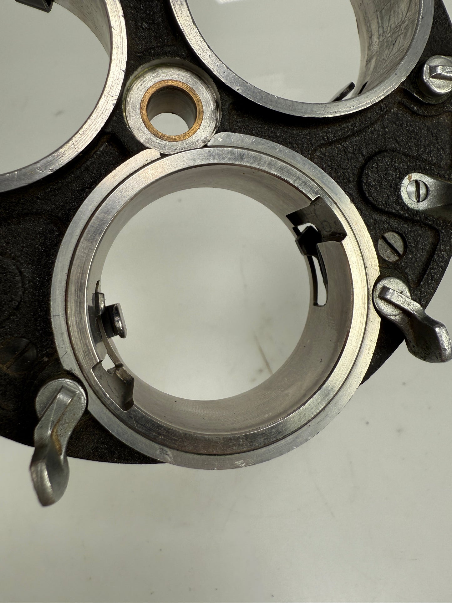 Arri arriflex 16 16mm film camera lens bayonet mount part