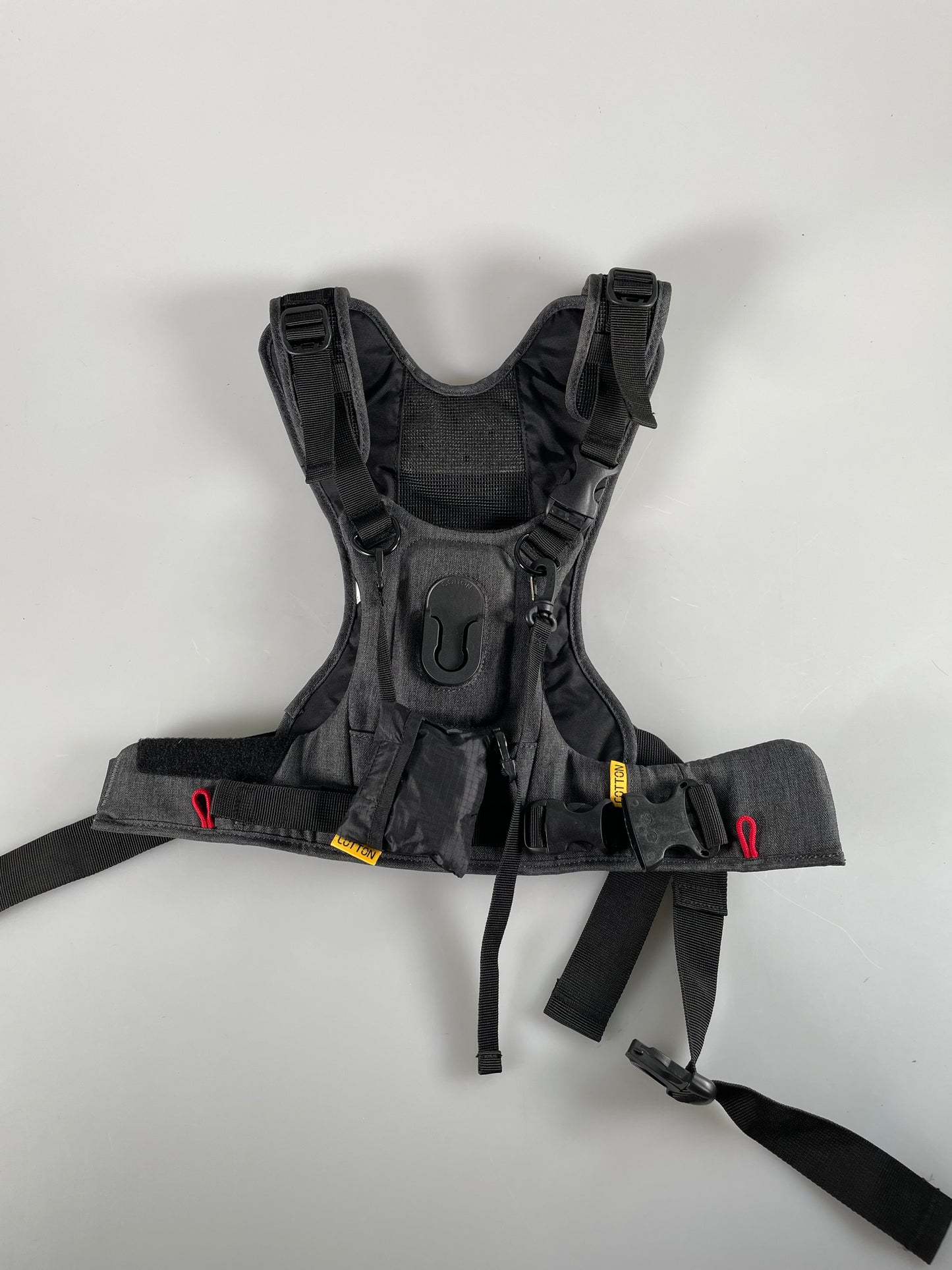 Cotton Carrier chest harness camera vest Grey