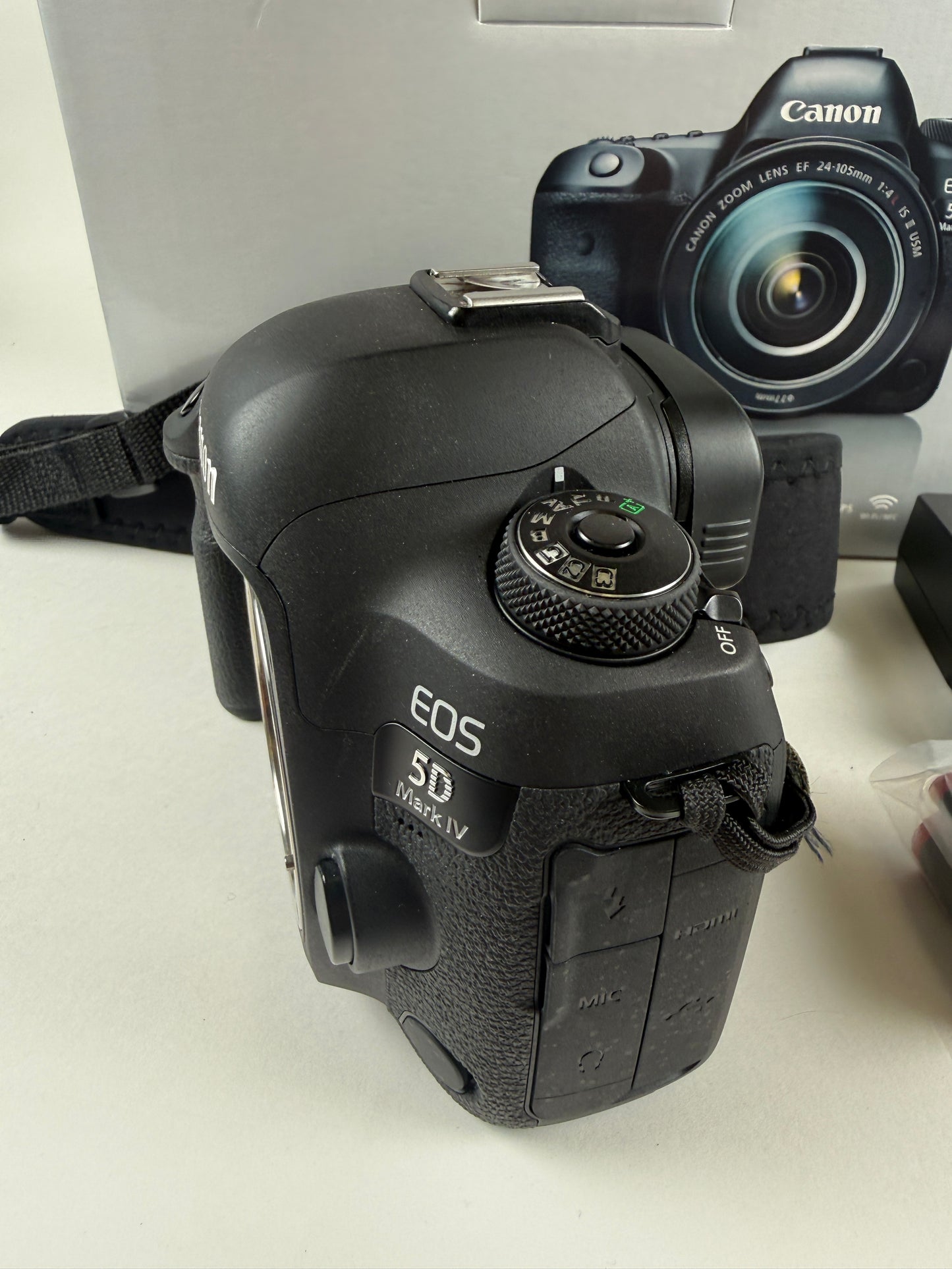 Canon EOS 5D Mark IV 30.4MP Digital SLR Camera Body
