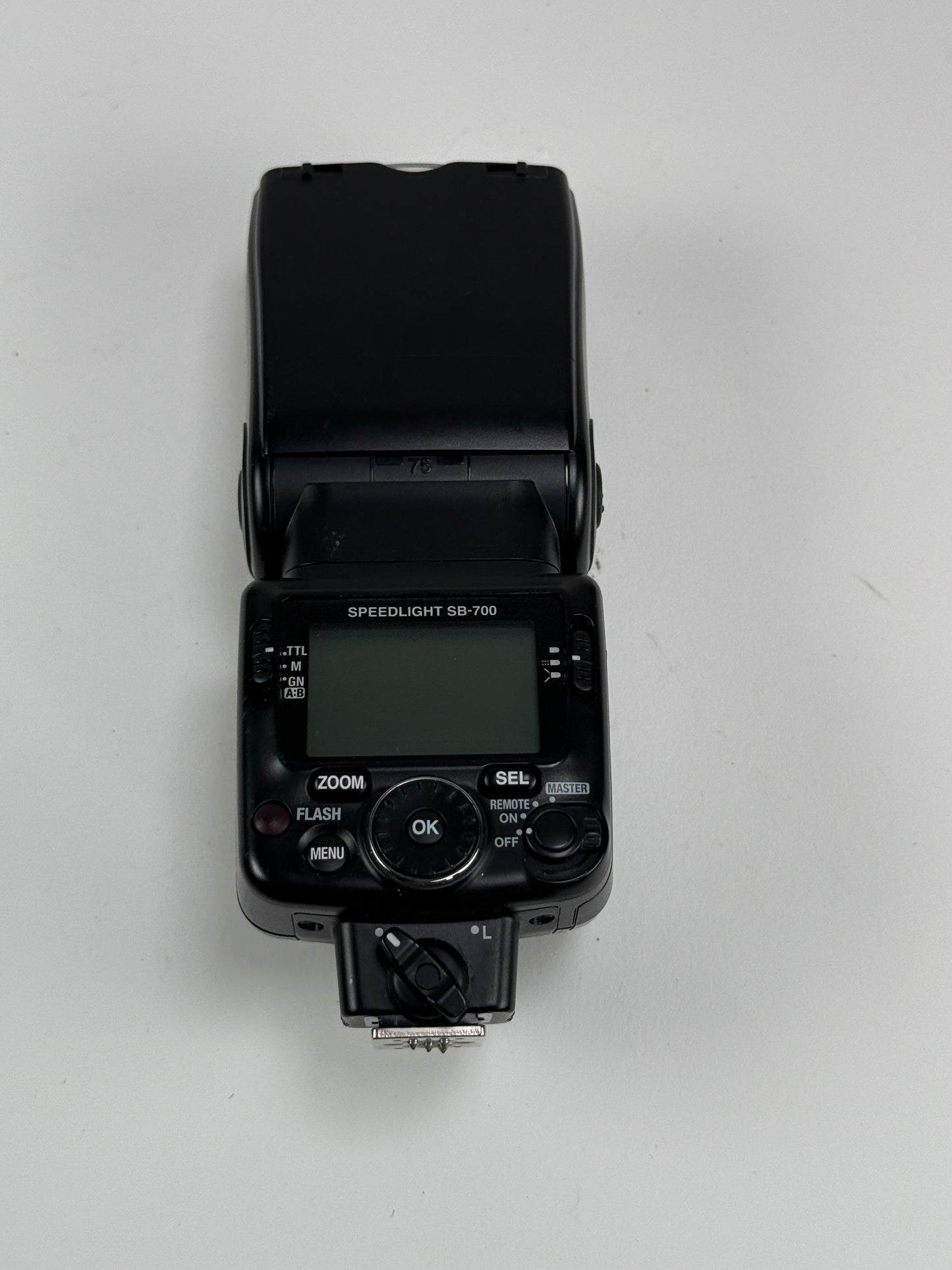 Nikon SB-700 Speedlight Shoe Mount Flash SB700