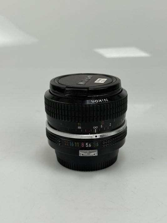 Nikon Nikkor 28mm f3.5 Non Ai Lens