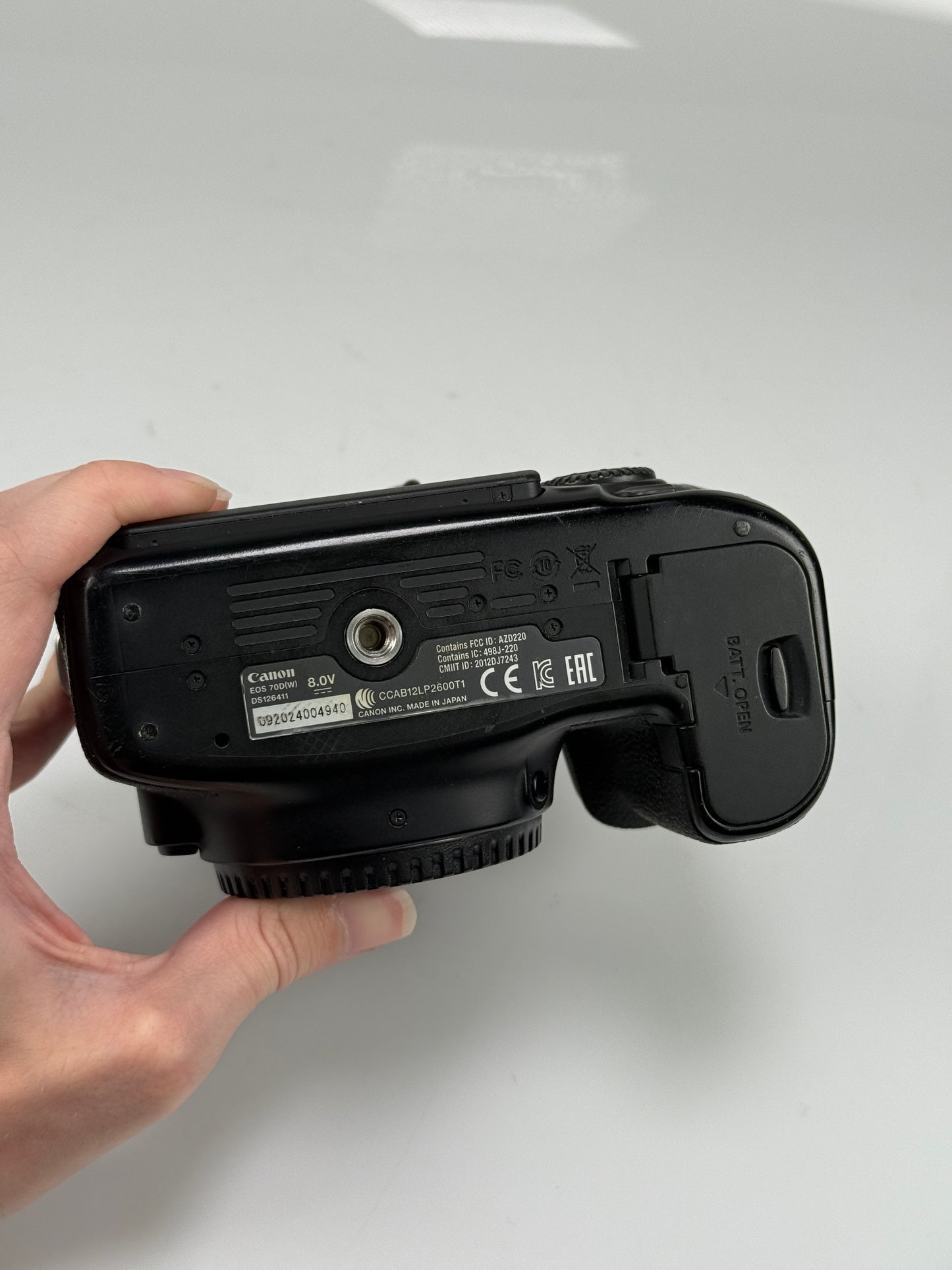 Canon EOS 70D Digital SLR 20.2MP Camera Body