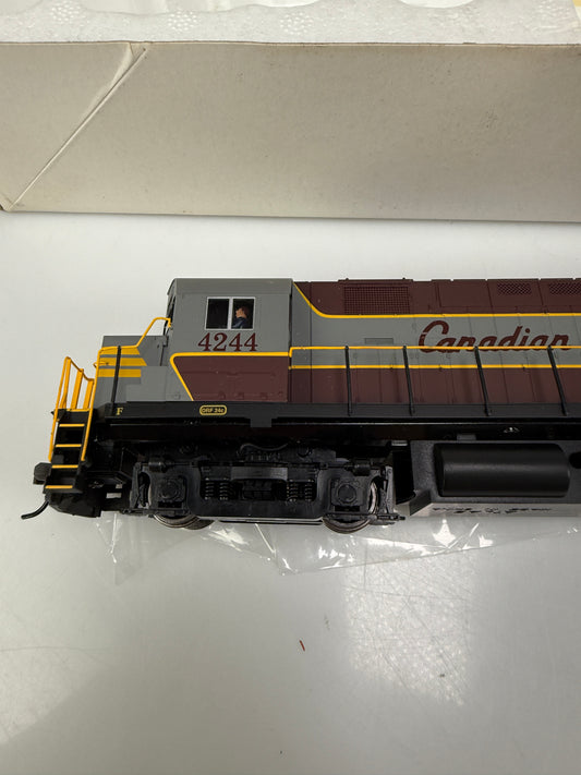 ATLAS HO Canadian Pacific #4244 550269 MLW C424 Phase III locomotive