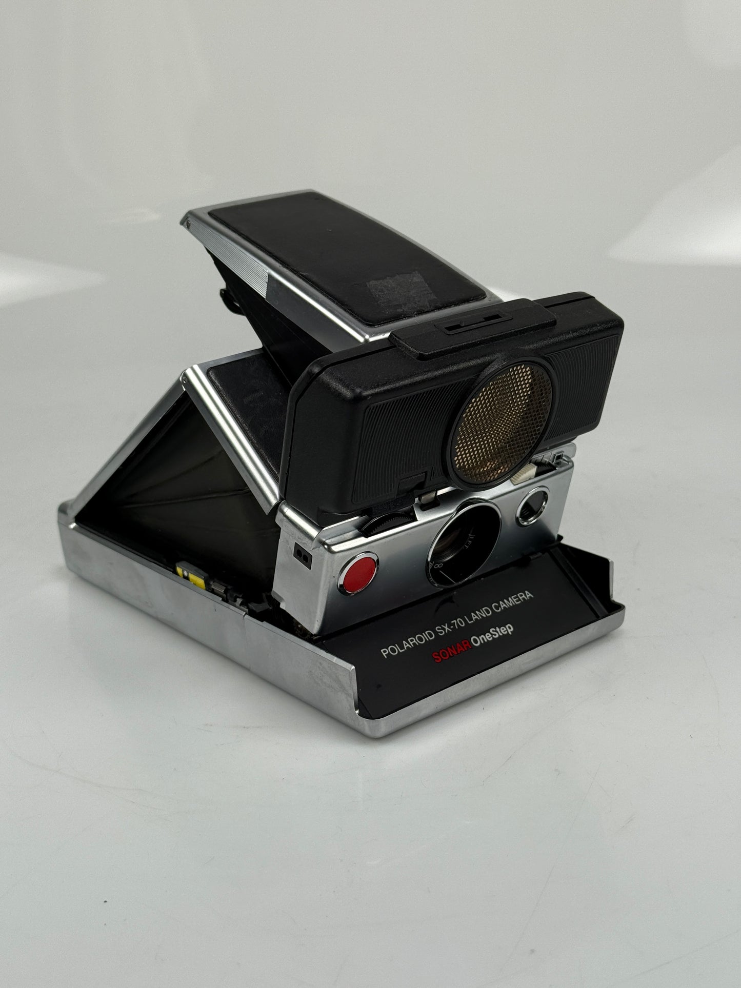 Polaroid SX-70 Land Camera Sonar One-Step Autofocus Instant Camera Black