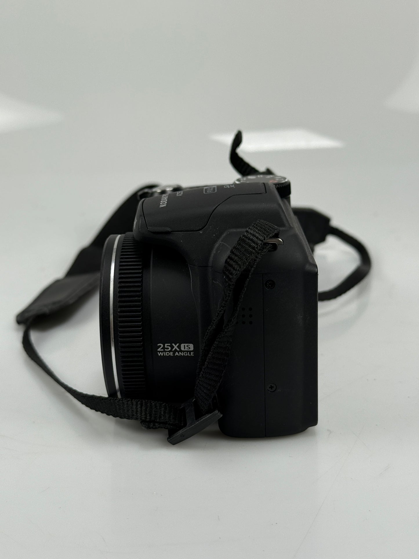 Kodak Pixpro AZ255 AZ255-BK 16.0MP Digital Camera