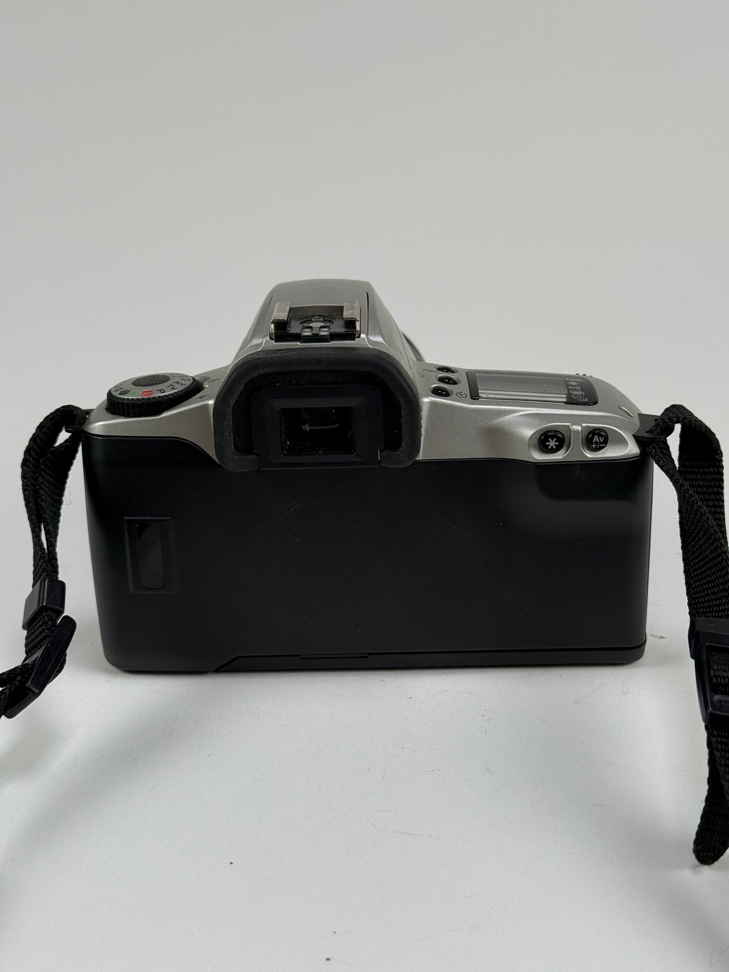 Canon EOS Rebel 2000 35mm SLR Film Camera kit with 28-80mm USM lens