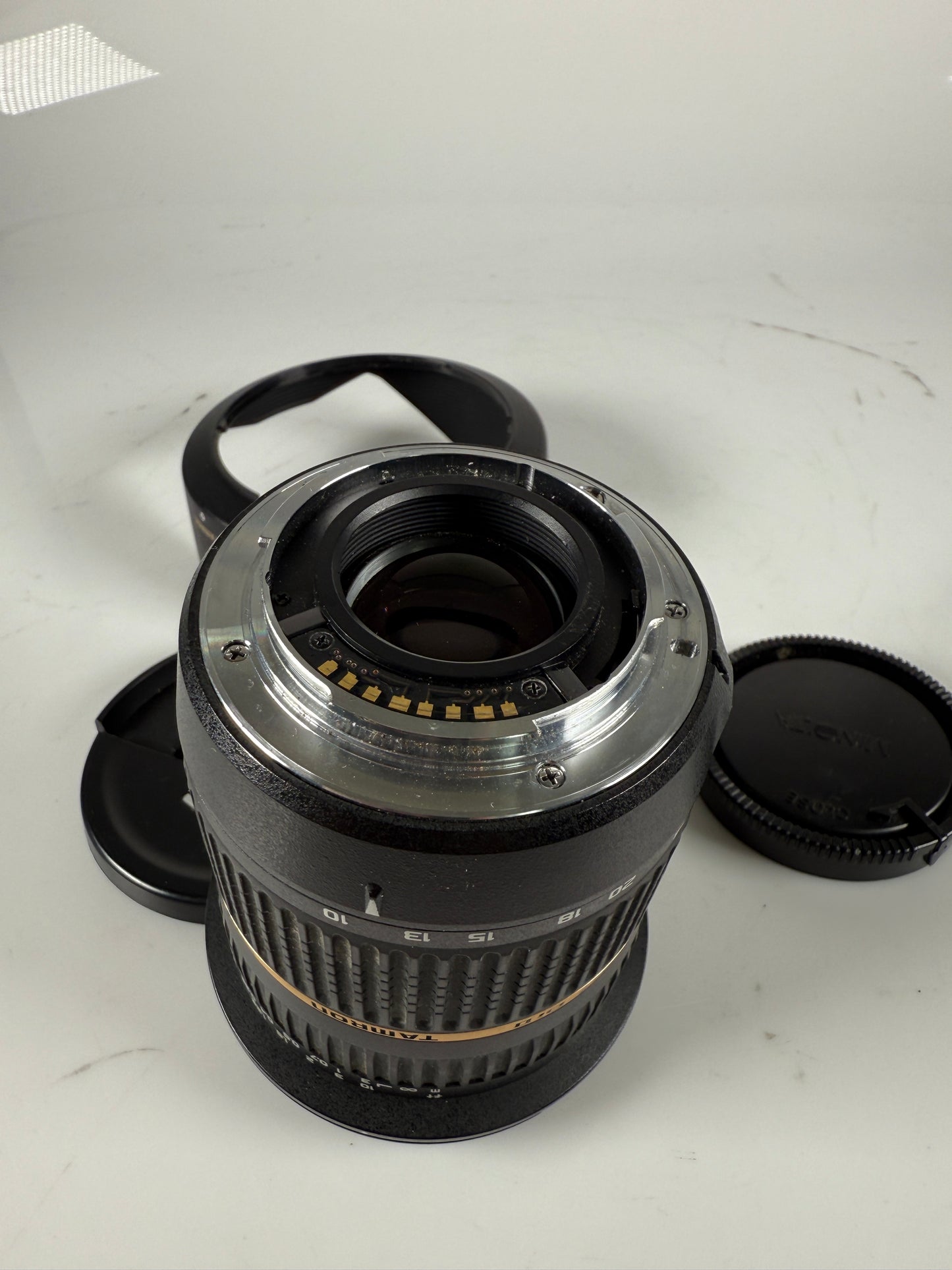Tamron B001 AF 10-24mm F3.5-4.5 SP Di II LD IF Lens Sony/Minolta