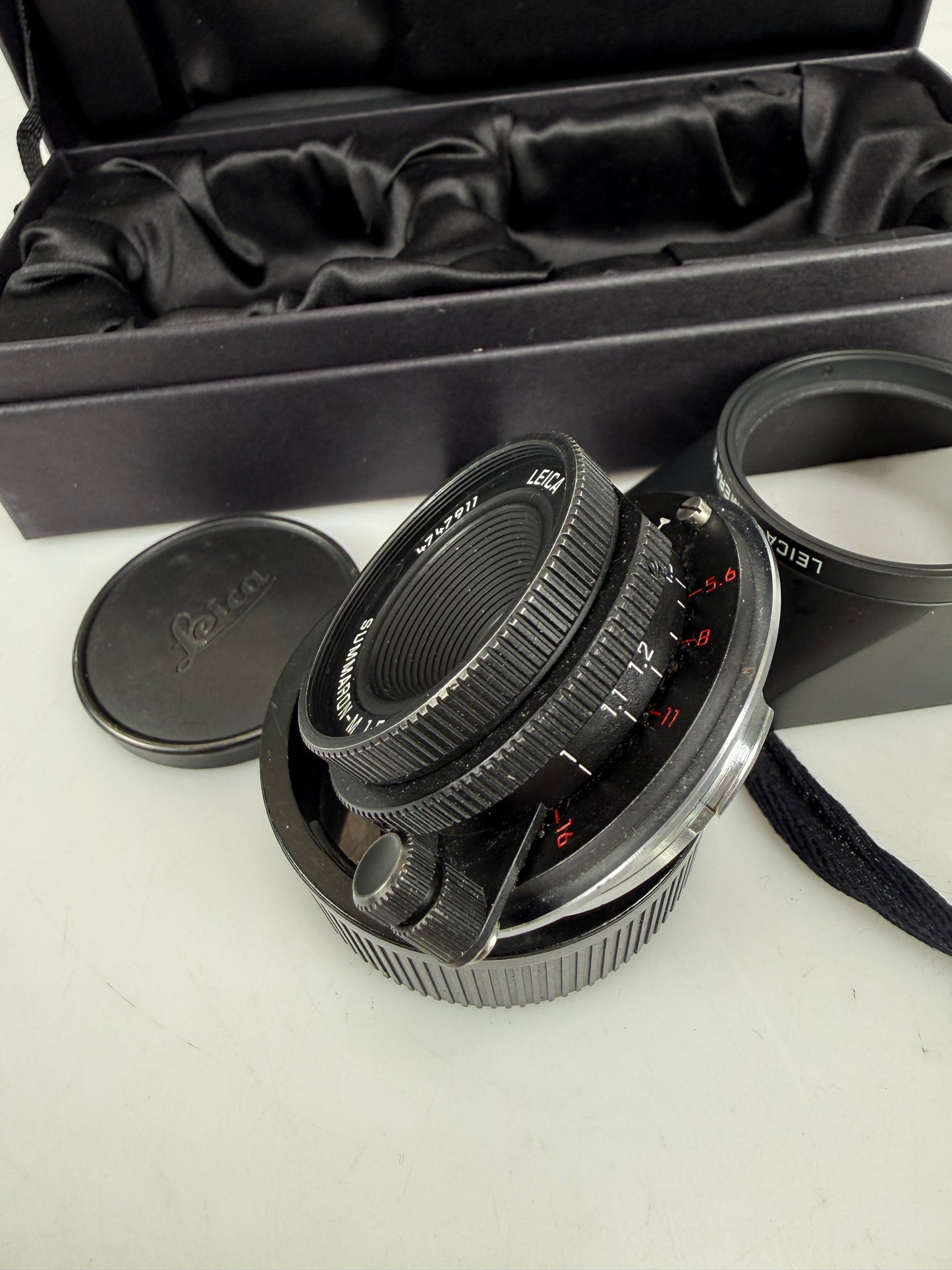 Leica 28mm F5.6 Summaron-M Matte Black chrome #11928 RARE