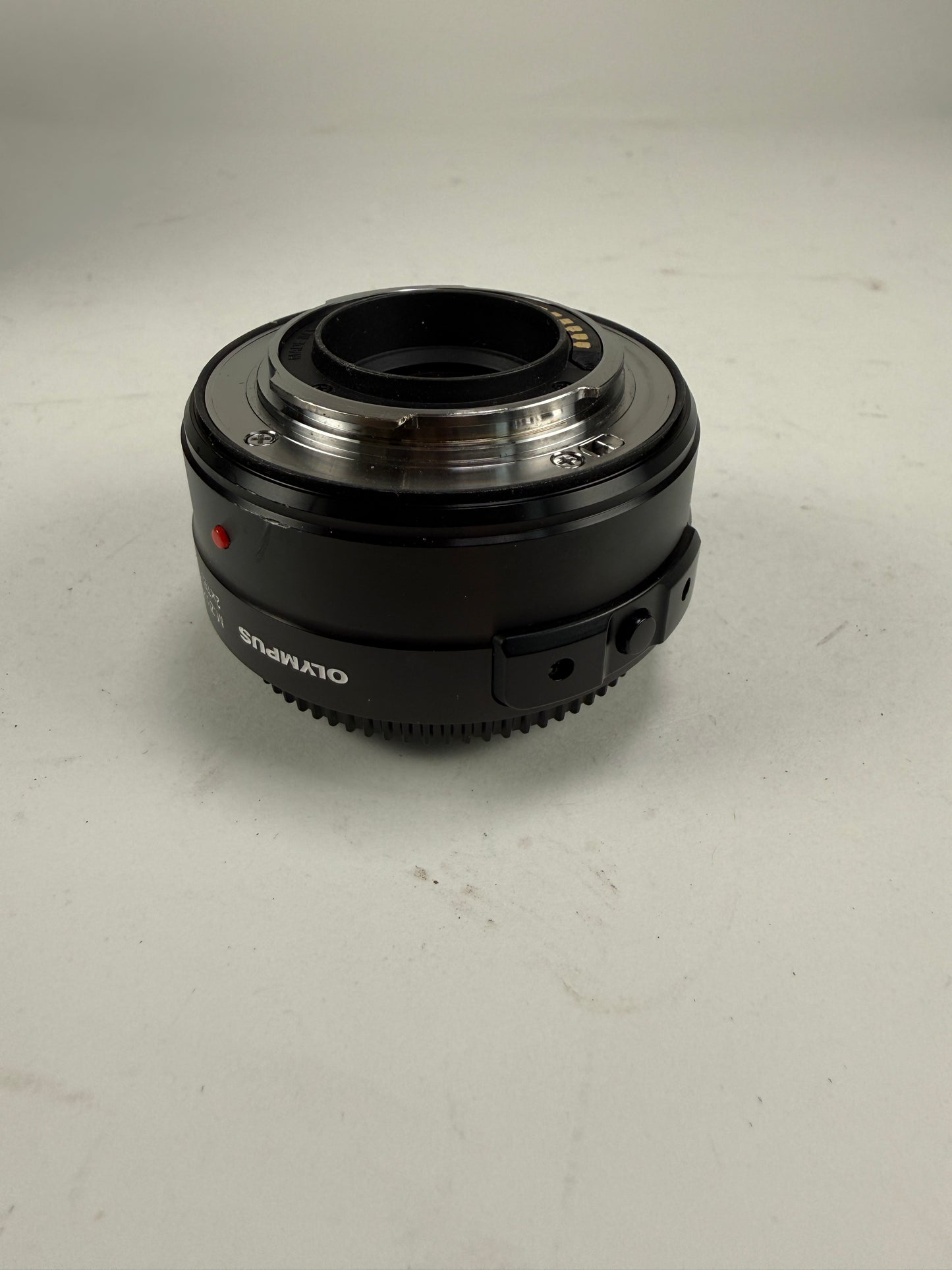 Olympus M.Zuiko Digital 2x Teleconverter MC-20 lens