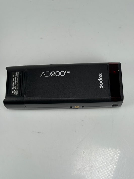 Godox AD200 Pro Wireless TTL Portable Flash Kit with Case with 2 batteries, reflector