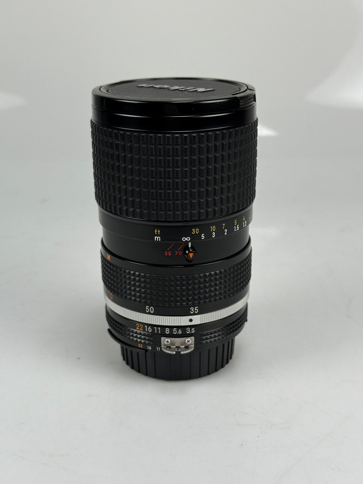 Nikon Ais Nikkor 35-70mm f3.5 Standard Zoom Lens