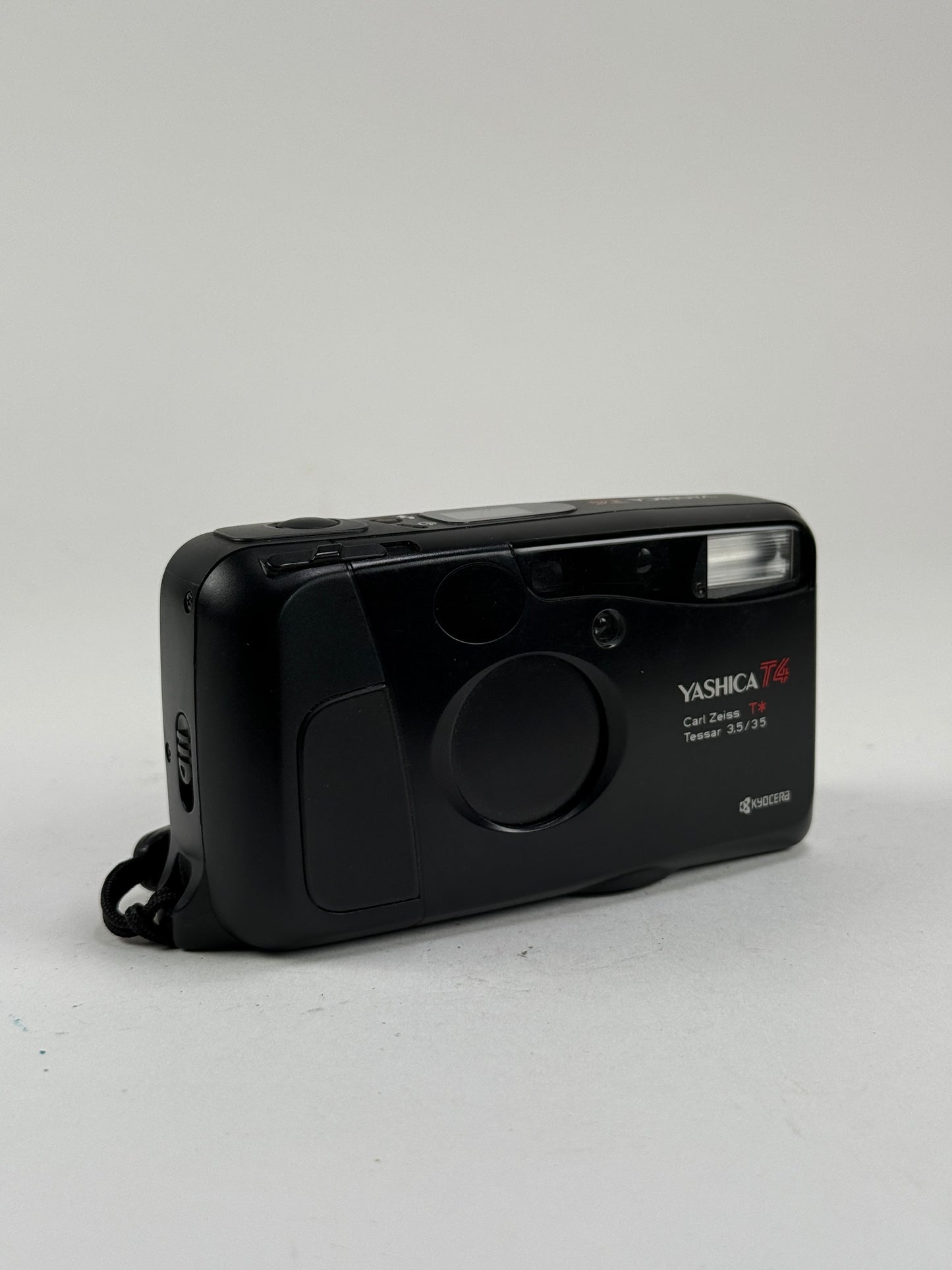 Yashica T4 T* Carl Zeiss 35mm F3.5 Lens Camera black