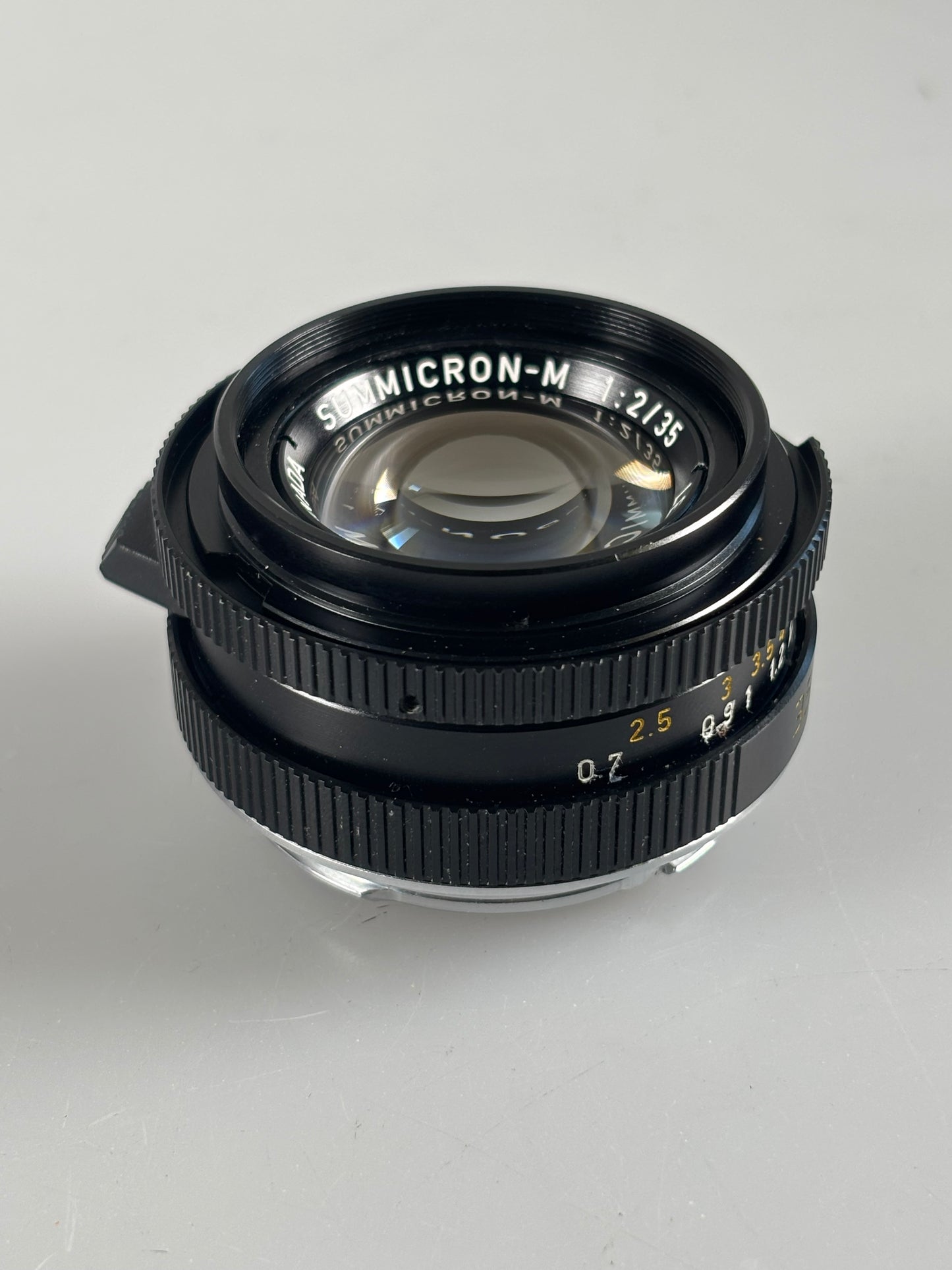 Leitz Leica Summicron-M 35mm F2 11310 version IV King of Bokeh V4 Tiger Paw