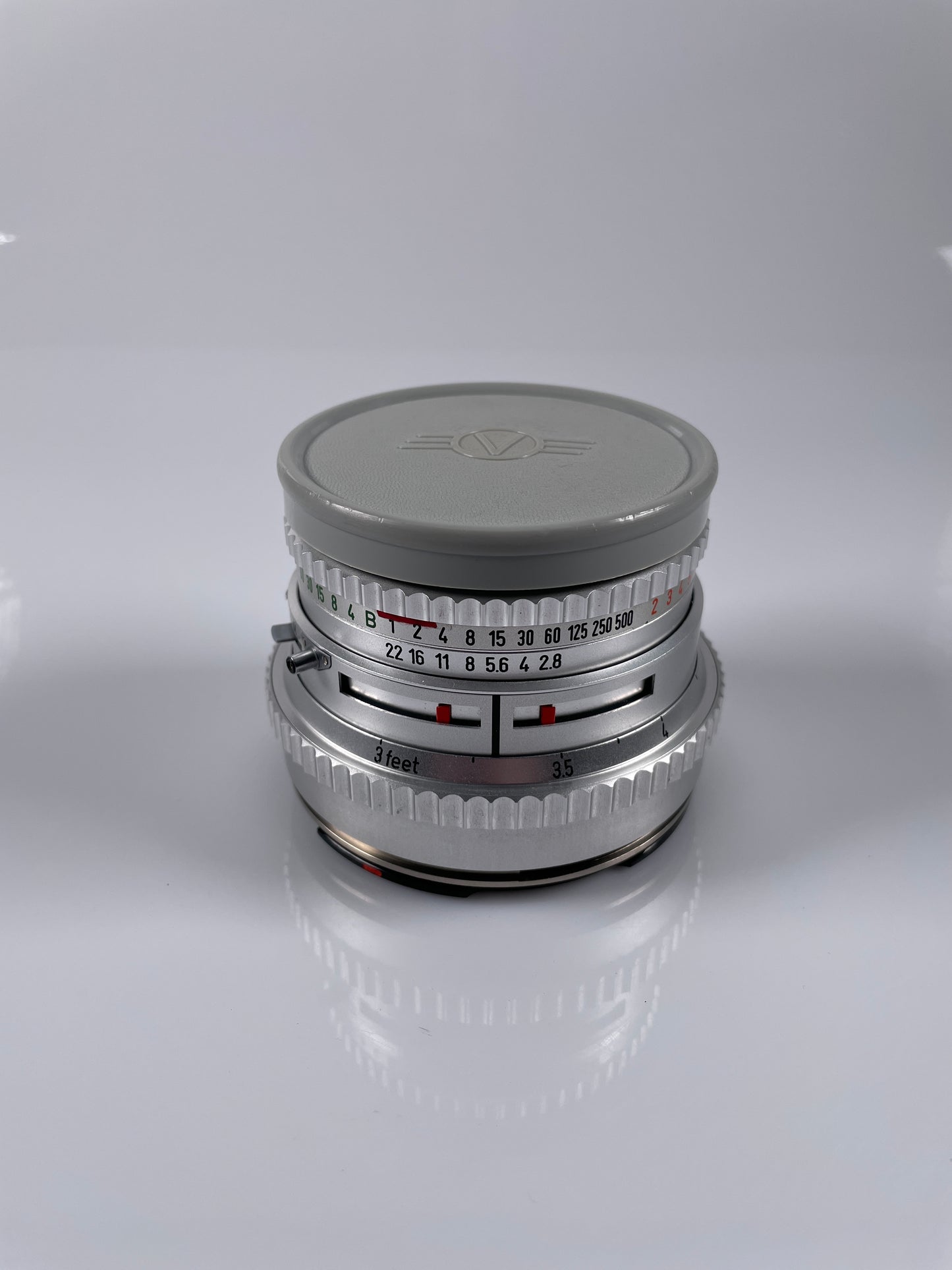 Hasselblad Carl Zeiss planar C 80mm F2.8 lens chrome silver