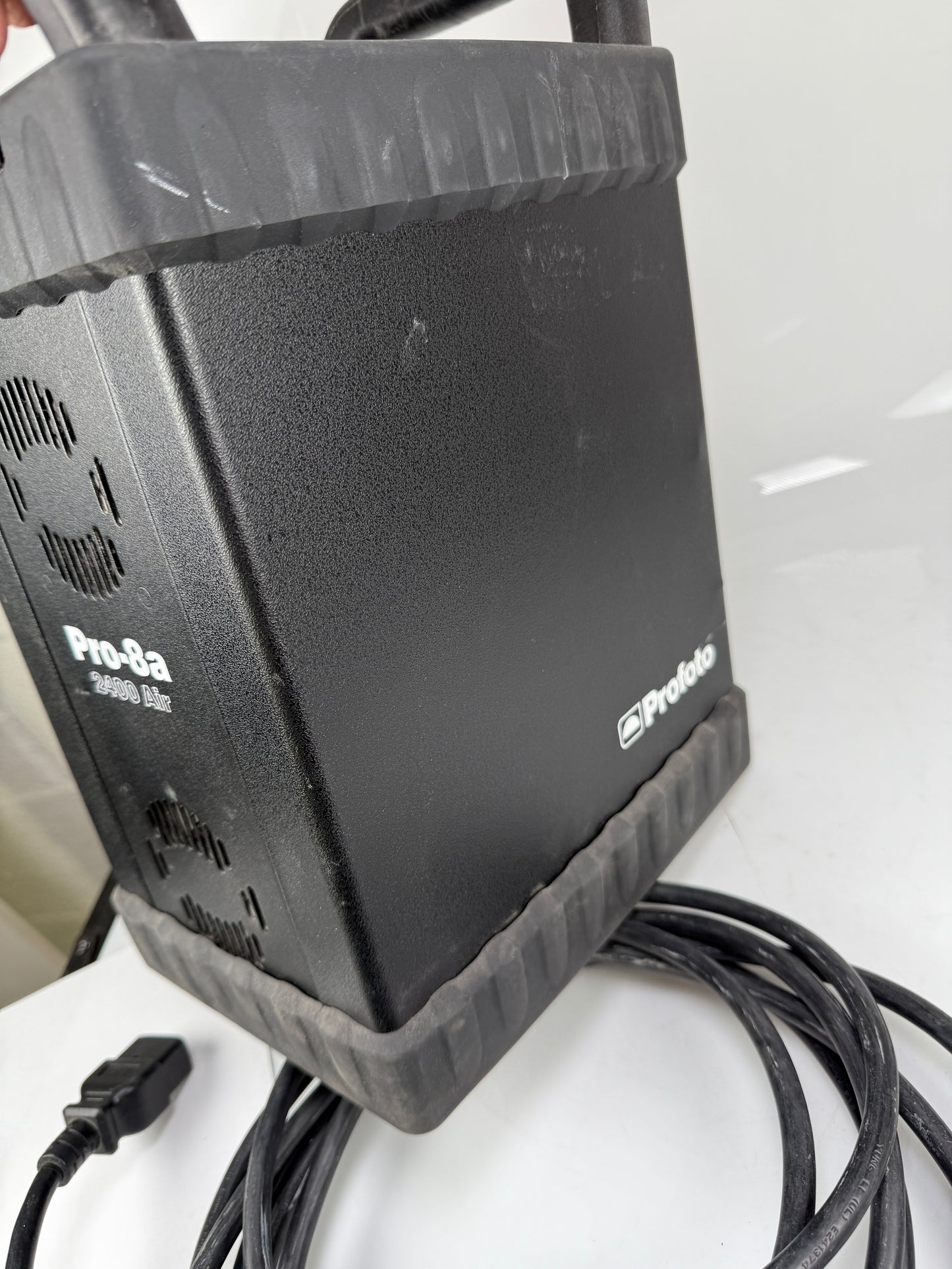 Profoto Pro-8a 2400 Air Power Pack