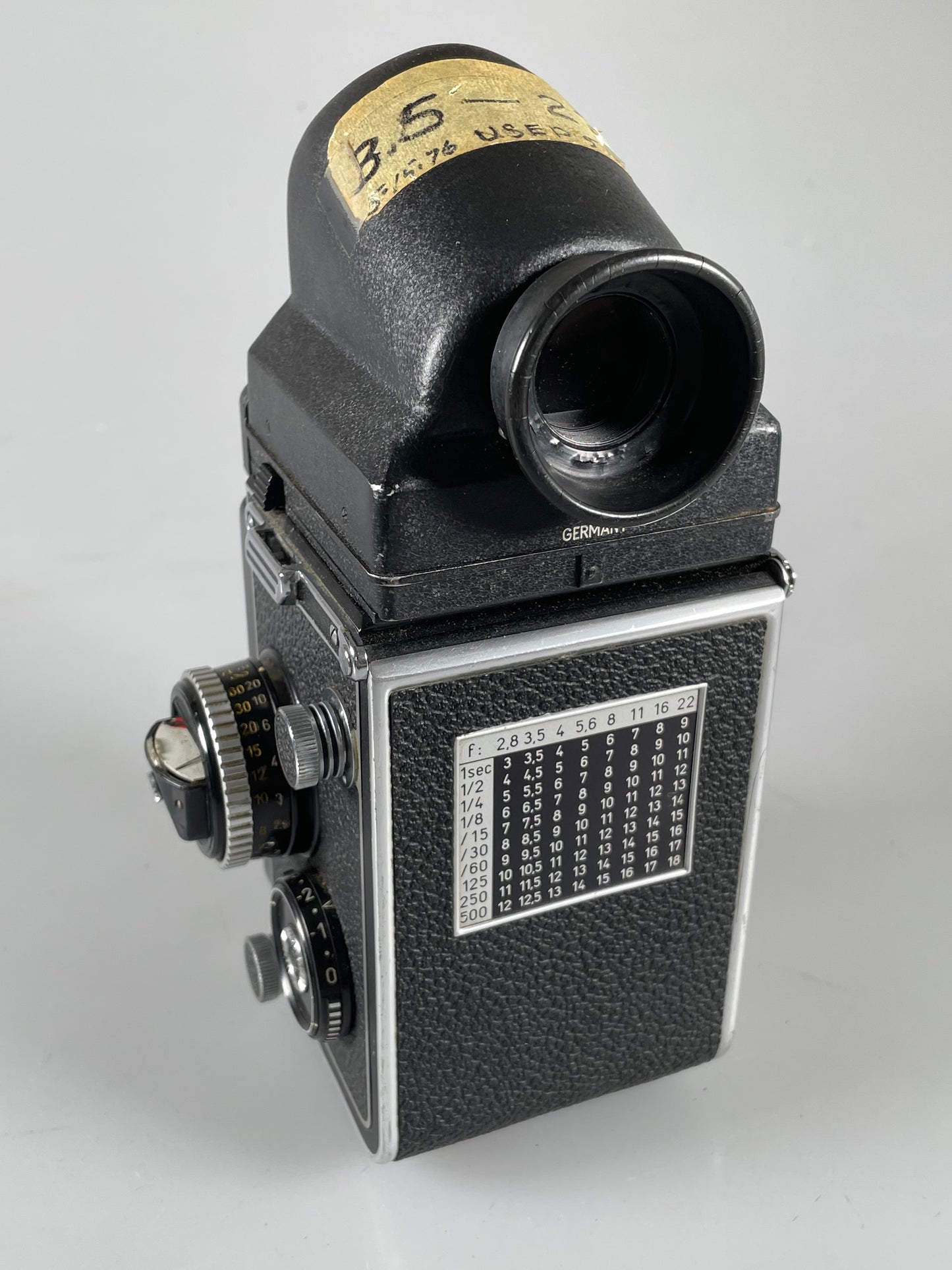 Rolleiflex 2.8F 12/24 TLR Camera w/ Planar 80mm f2.8 and prism