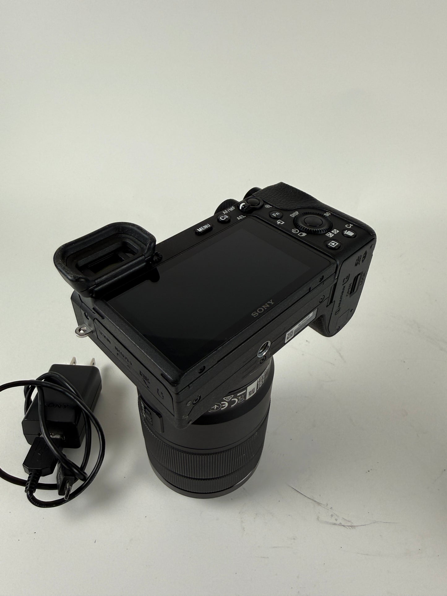 SONY a6600 ILCE-6600 with 18-135mm Lens Kit