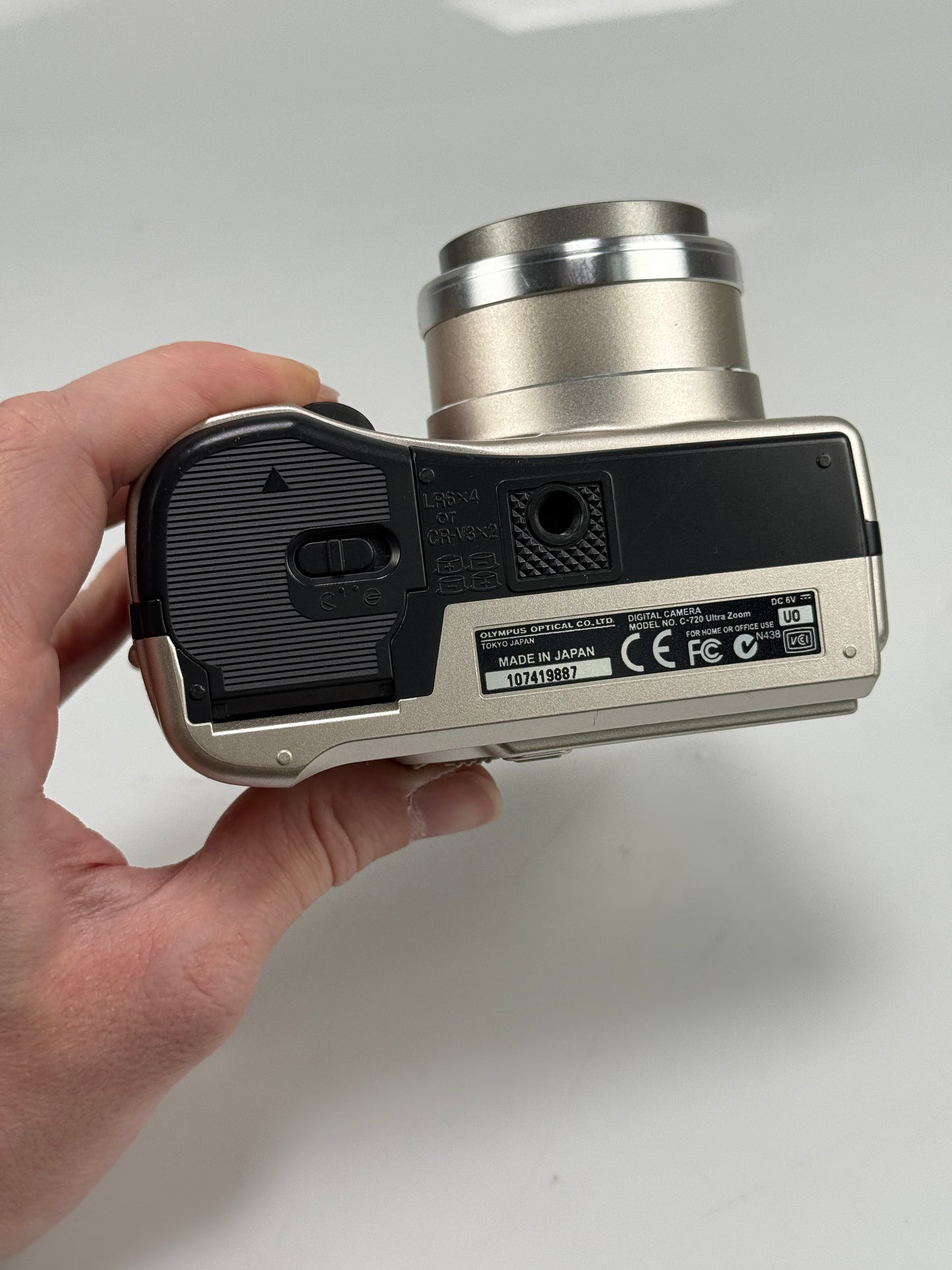 Vintage Olympus Camedia C-720 Ultra Zoom Digital Camera With Case