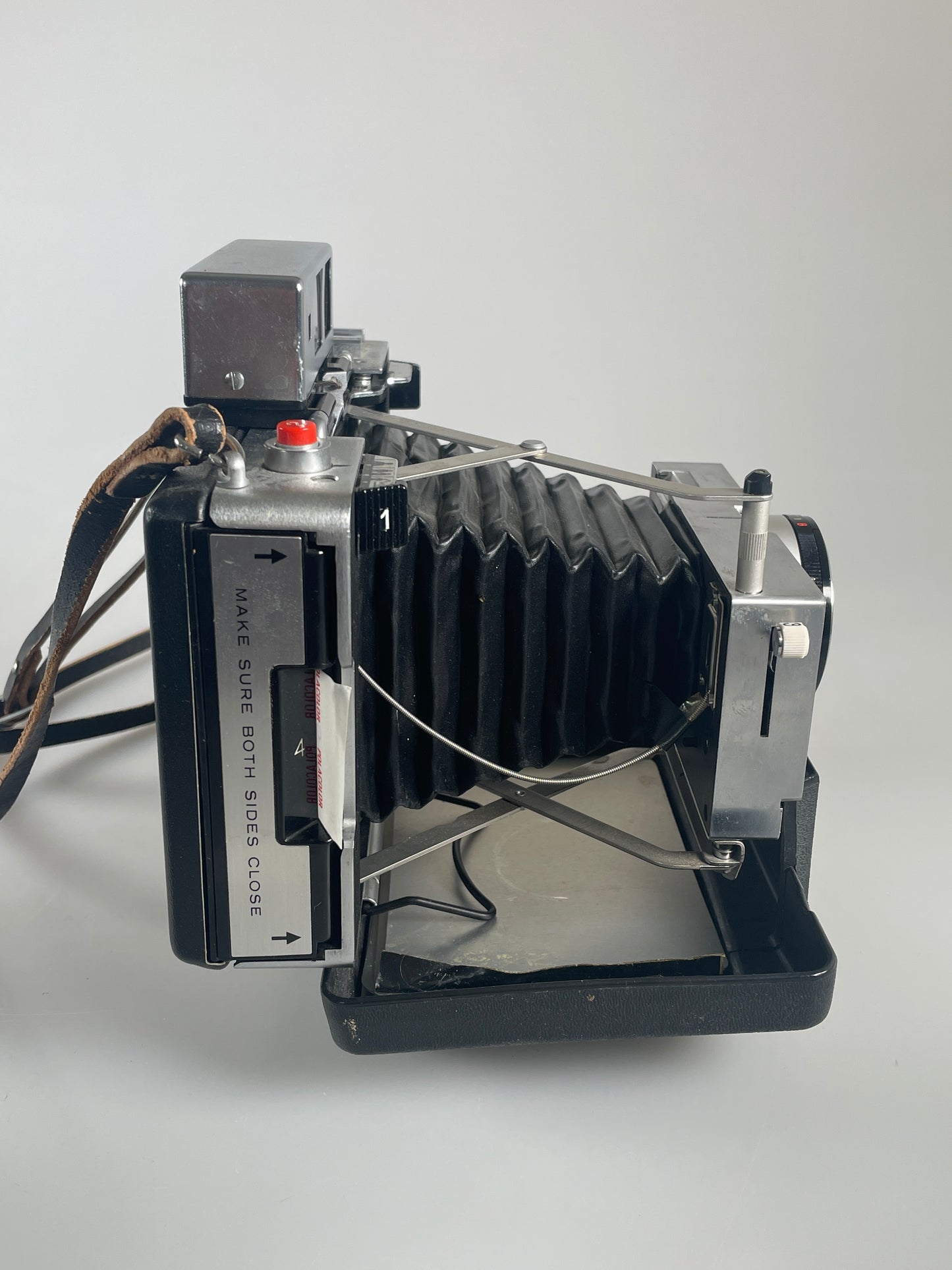 Polaroid Land Camera Model 185 w/Mamiya 114mm f5.6 Lens RARE