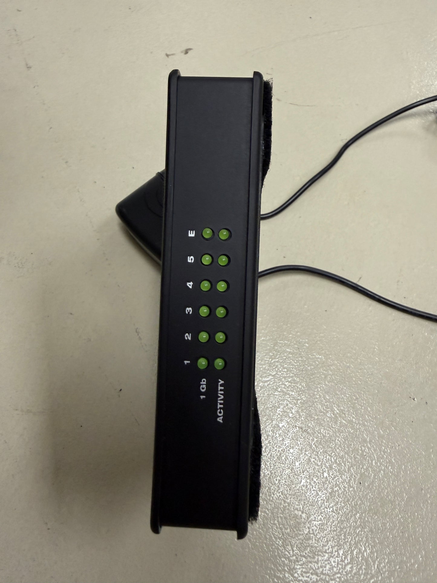 MOTU AVB Switch 5-Port Audio Video Bridging Switch
