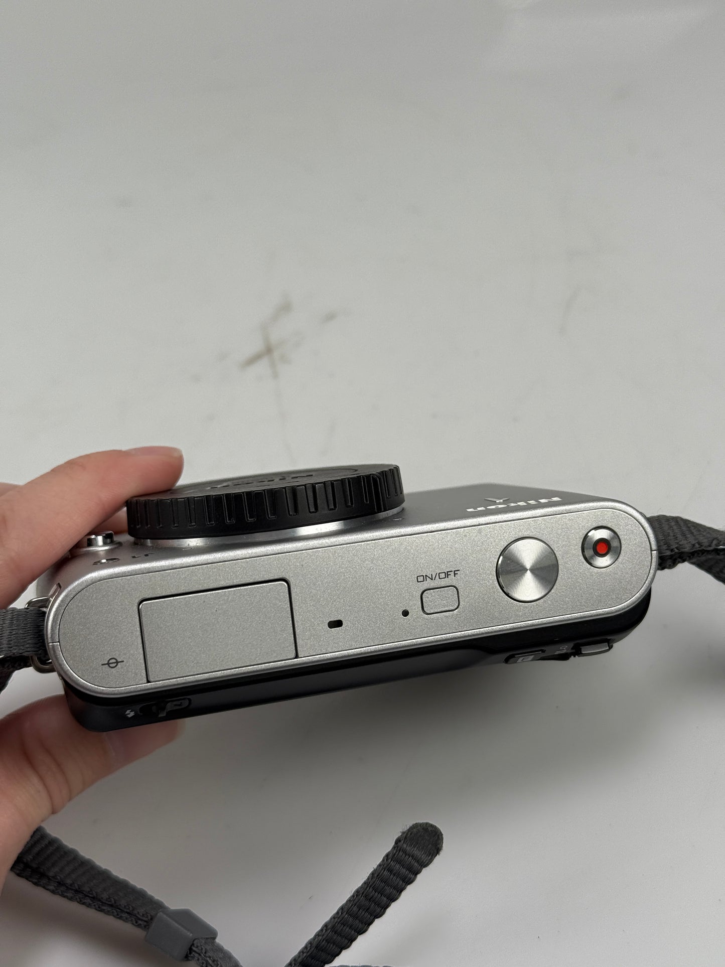 Nikon 1 J1 10.1MP Mirrorless SLR Camera Body Silver