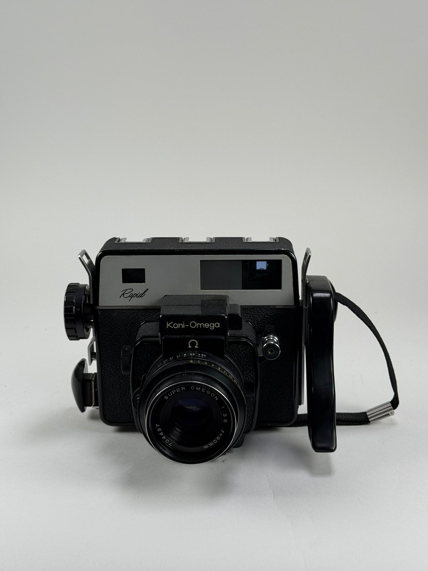 Koni-Omega Rapid Camera w/Super Omegon 90mm f3.5 120 Back, Grip