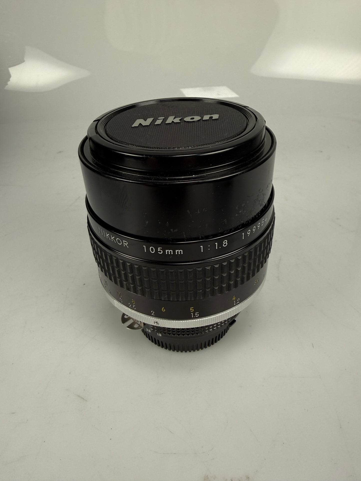 Nikon 105mm f1.8 AIS Telephoto Manual Focus Nikon F Mount Lens Ai-s