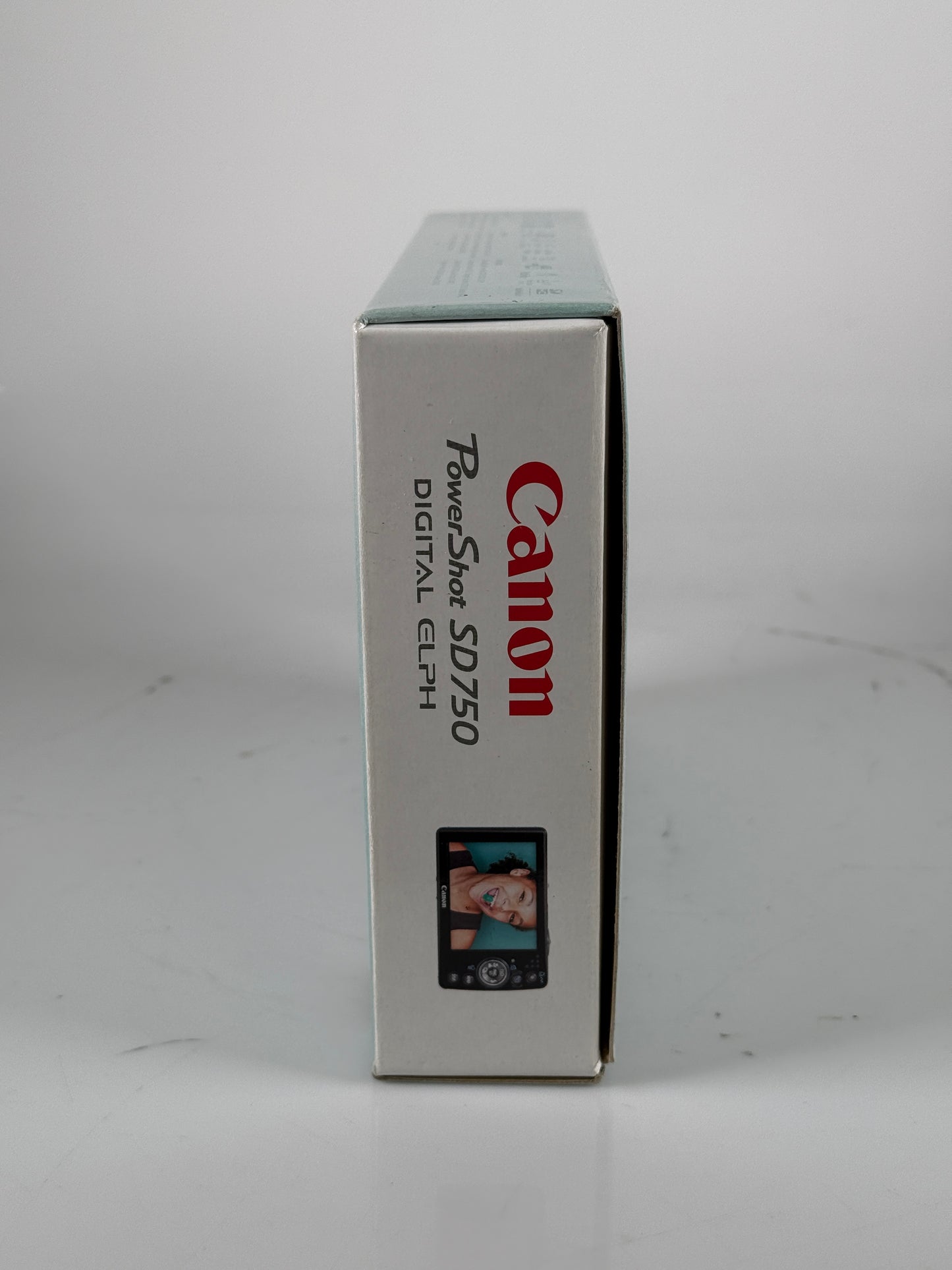 Canon PowerShot SD750 Digital Camera 6.0 MP Battery