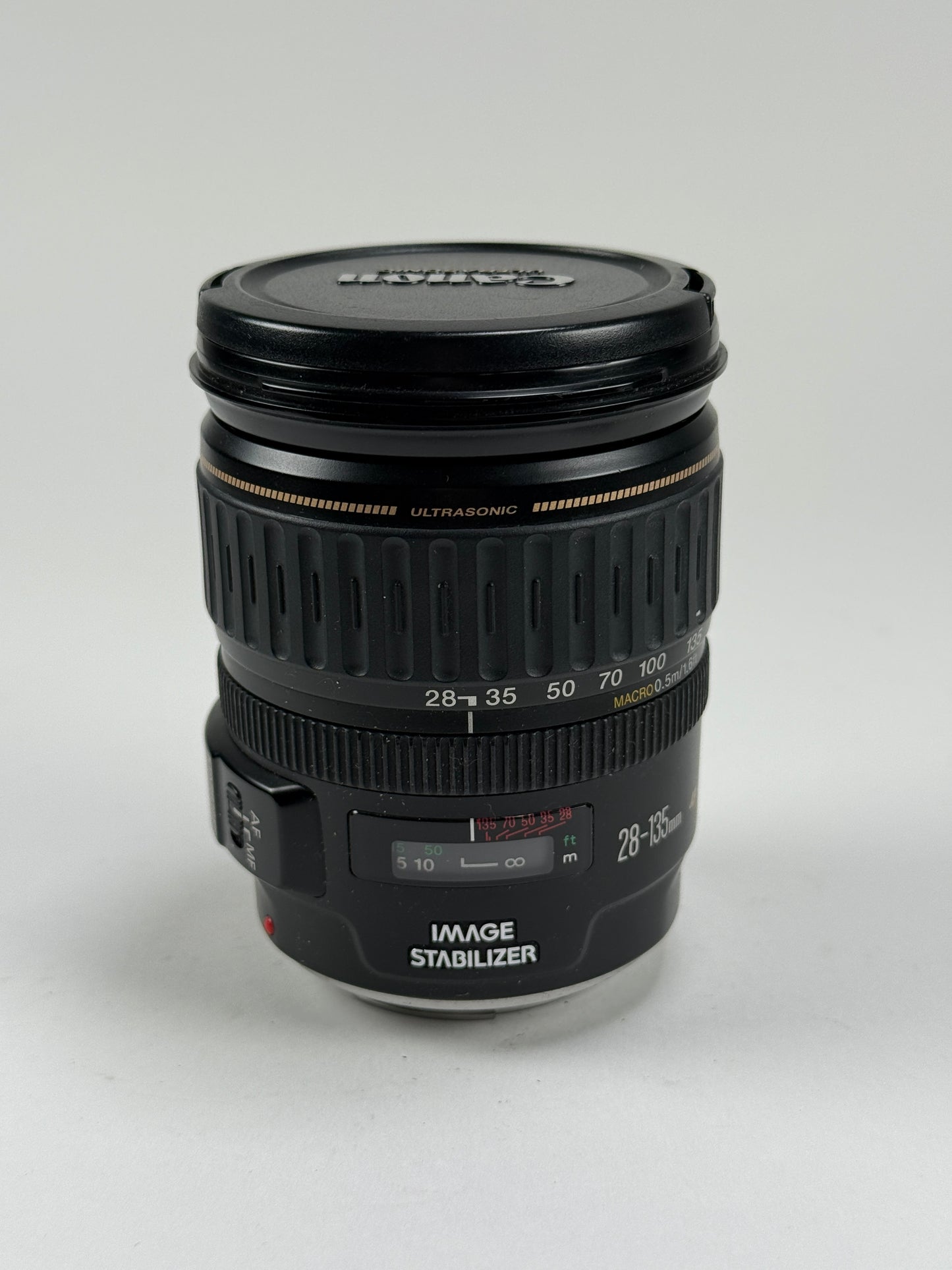 Canon EF 28-135mm f3.5-5.6 IS USM lens