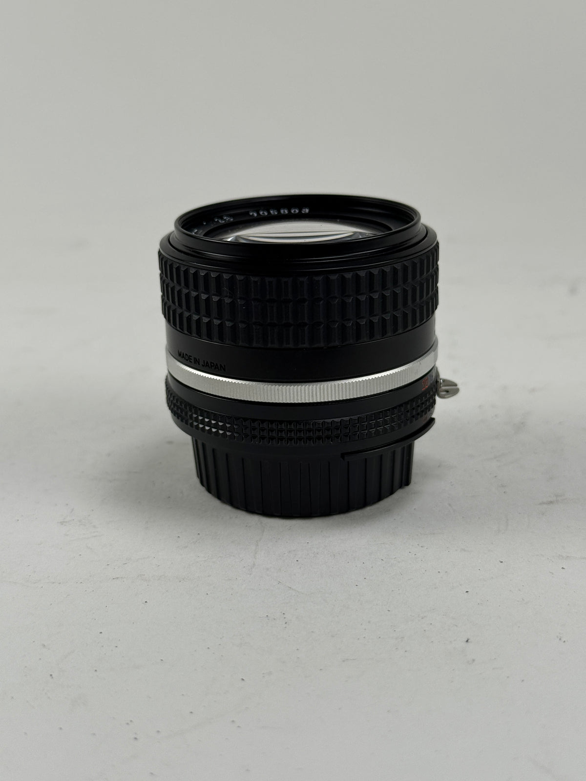 Nikon Ai-s ais Nikkor 28mm f2.8 Wide Angle MF Lens