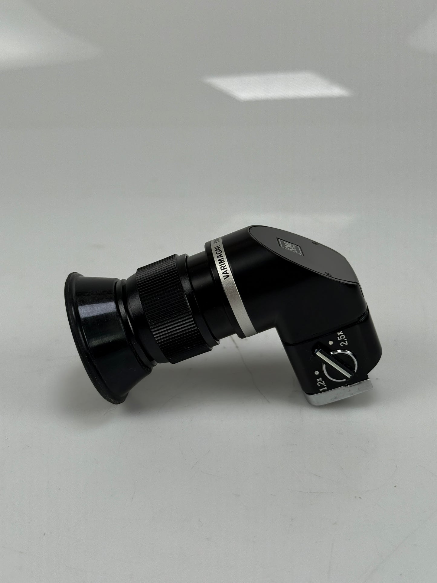 Olympus OM-System Varimagni right angle Finder 1.2x 2.5x