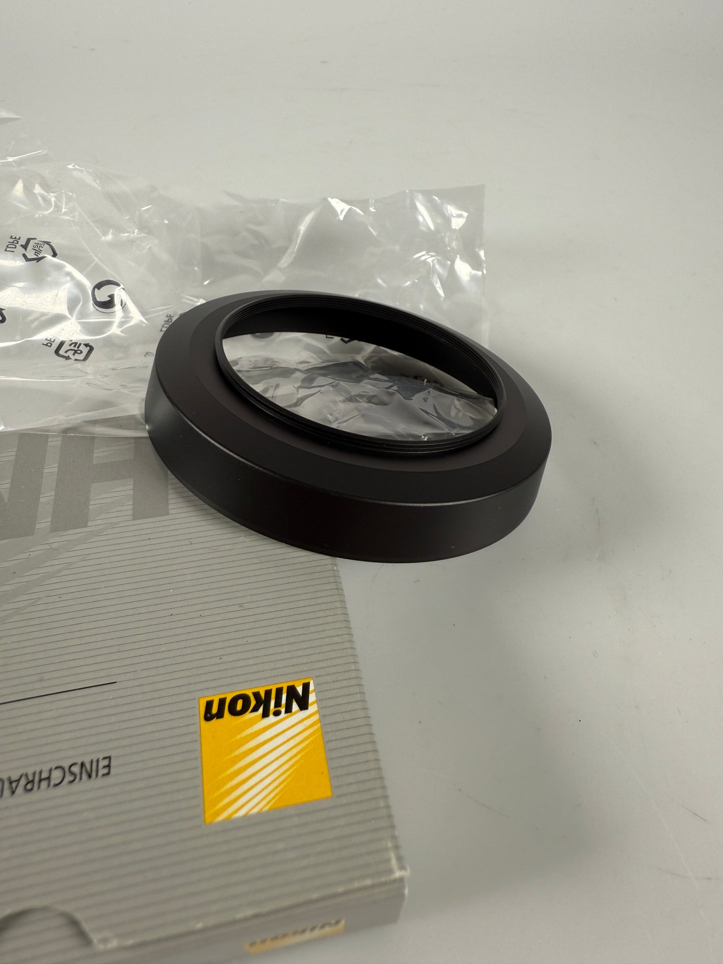 Nikon HN-1 lens hood 24mm, 28mm, 35mm