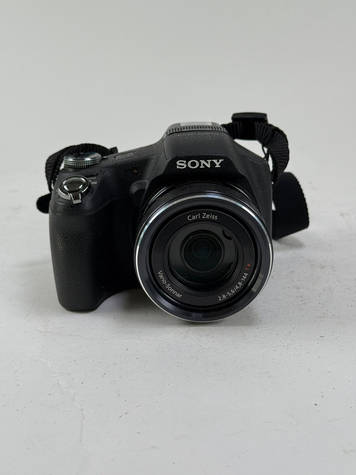 Sony DSC-HX100V Bridge Camera 16.2MP 30x Zoom Full HD GPS Black Digital Compact